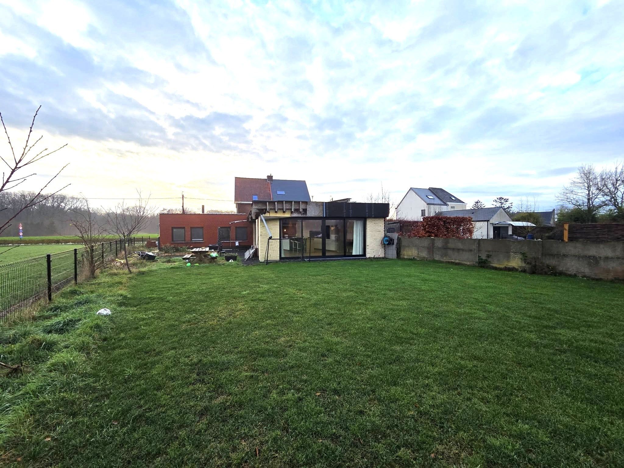 Charmante 3-gevelwoning in groene omgeving te Perk foto 25