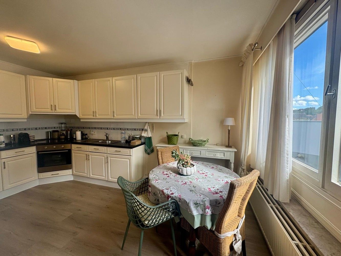Instapklaar appartement pal in Genk-centrum (H.O.B.) foto 8
