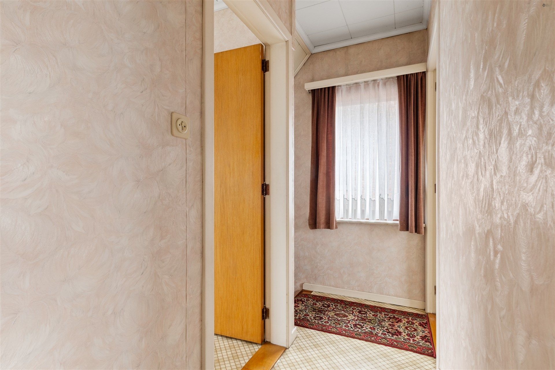 Ruim te renoveren halfopen bebouwing foto 13