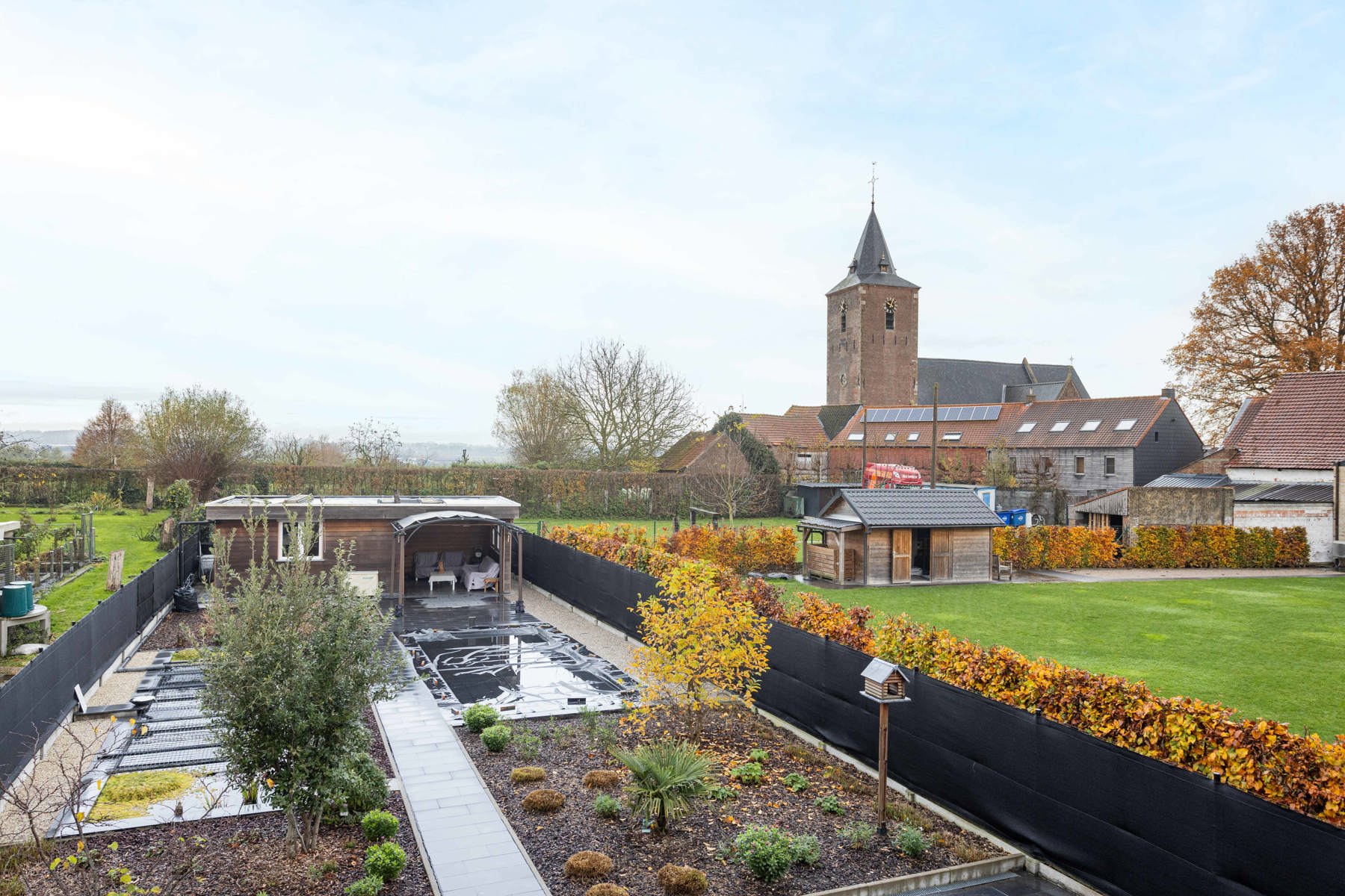 Betoverende eigendom van 2019 met zwembad foto 22