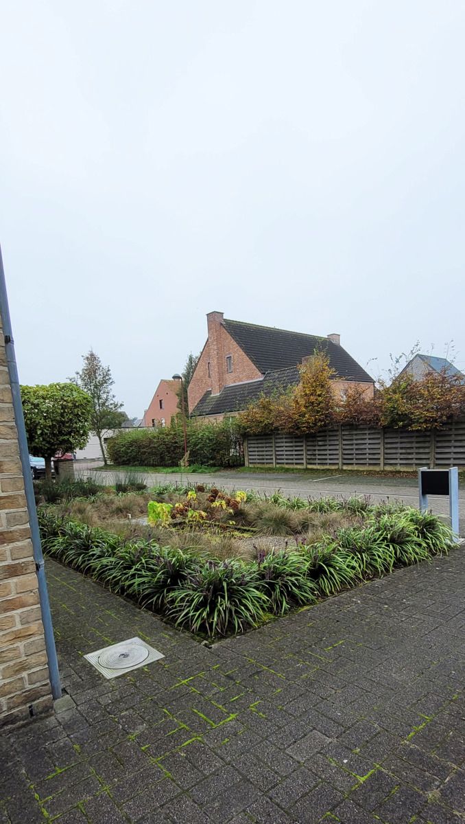 Modern energiezuinige halfopen huis met 4 slaapkamers, voor- en achtertuin in een kindvriendelijke buurt, biedt de perfecte combinatie van rust, veiligheid en kortbij het centrum foto 38