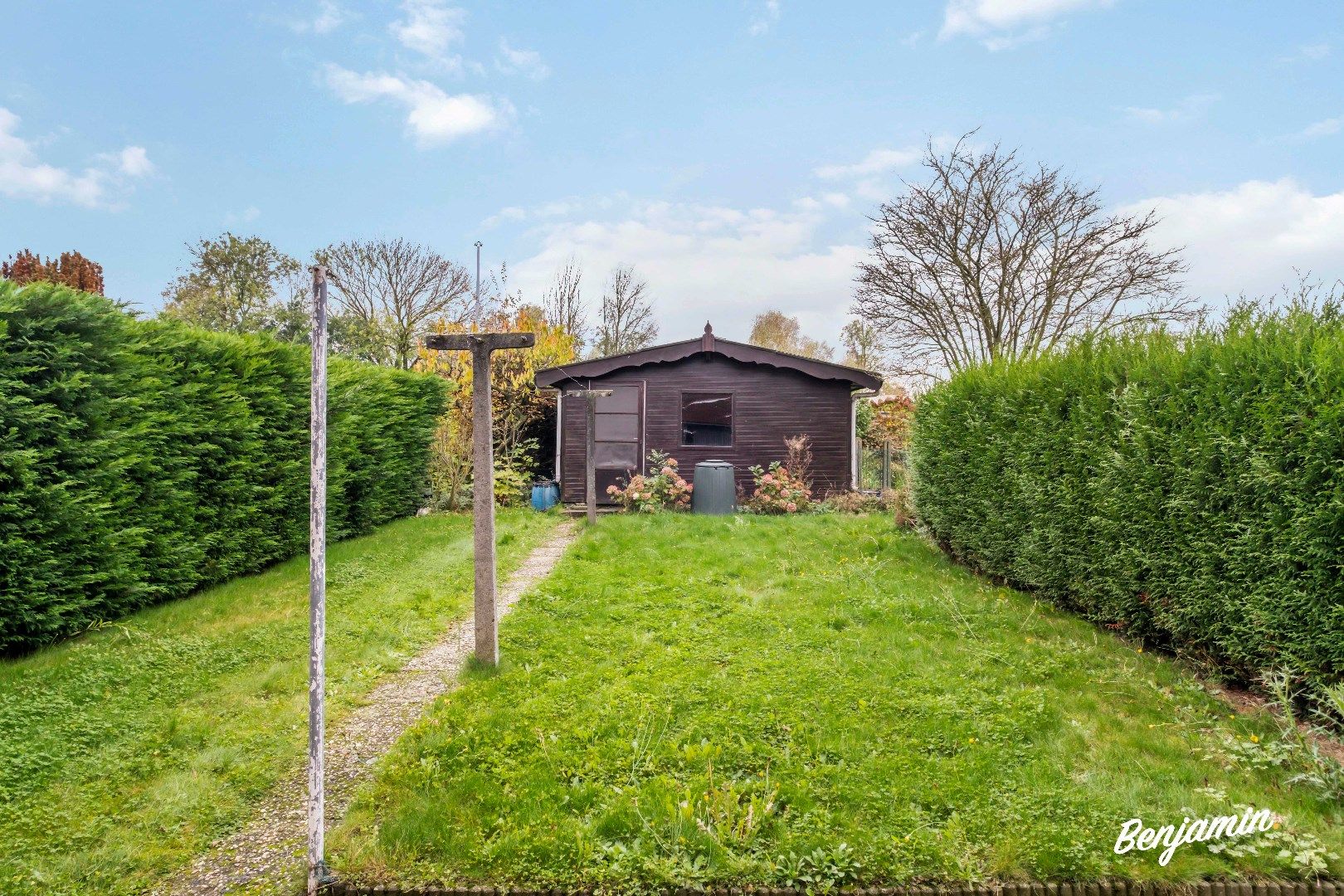 Rustig gelegen, kloeke woning met 4 slaapkamers en zuidgerichte tuin te Lauwe foto 2