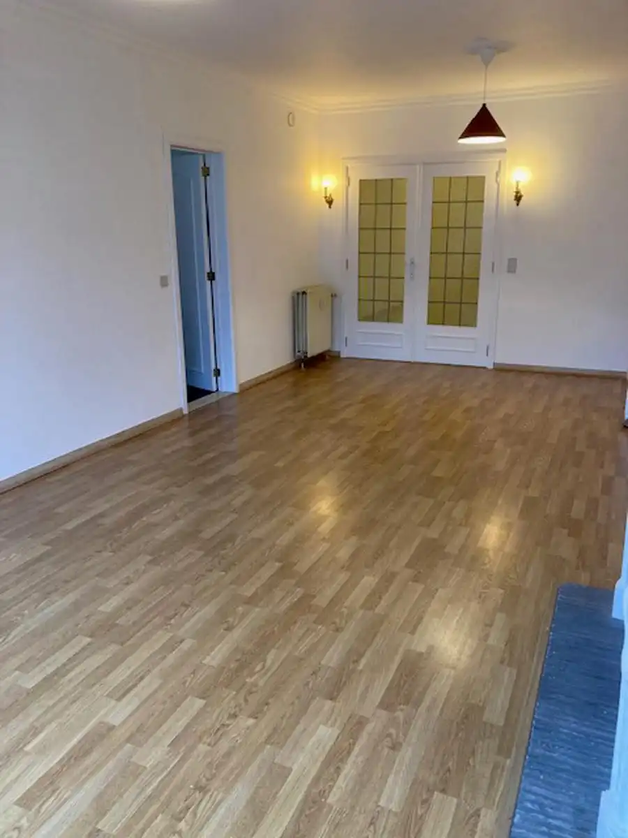Zeer ruim appartement te huur gelegen op toplocatie foto 3