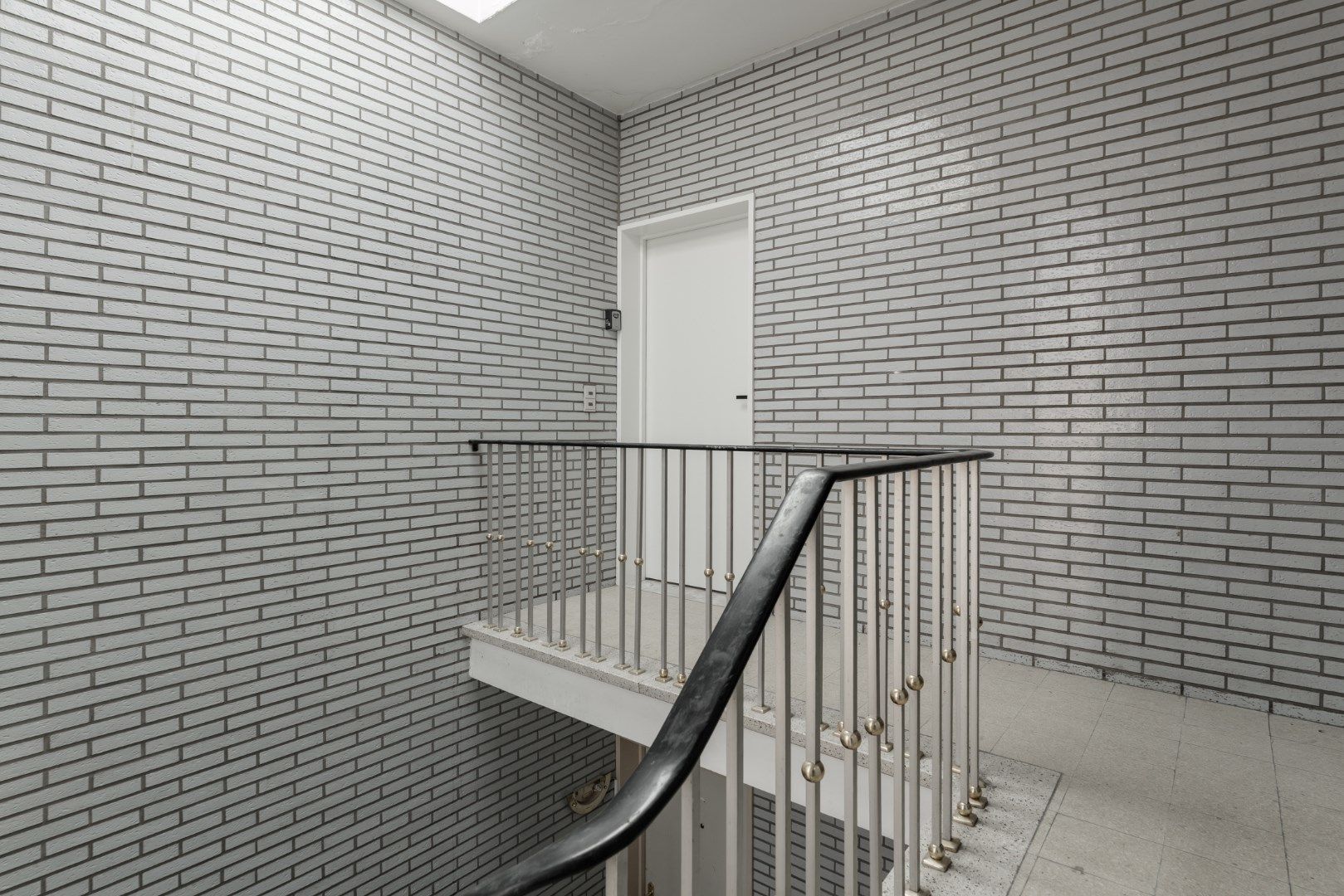 Volledig gerenoveerd 3 slaapkamer appartement in Neerpelt centrum. foto 19