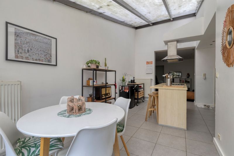 Aangename op te frissen woning met drie slaapkamers foto 5