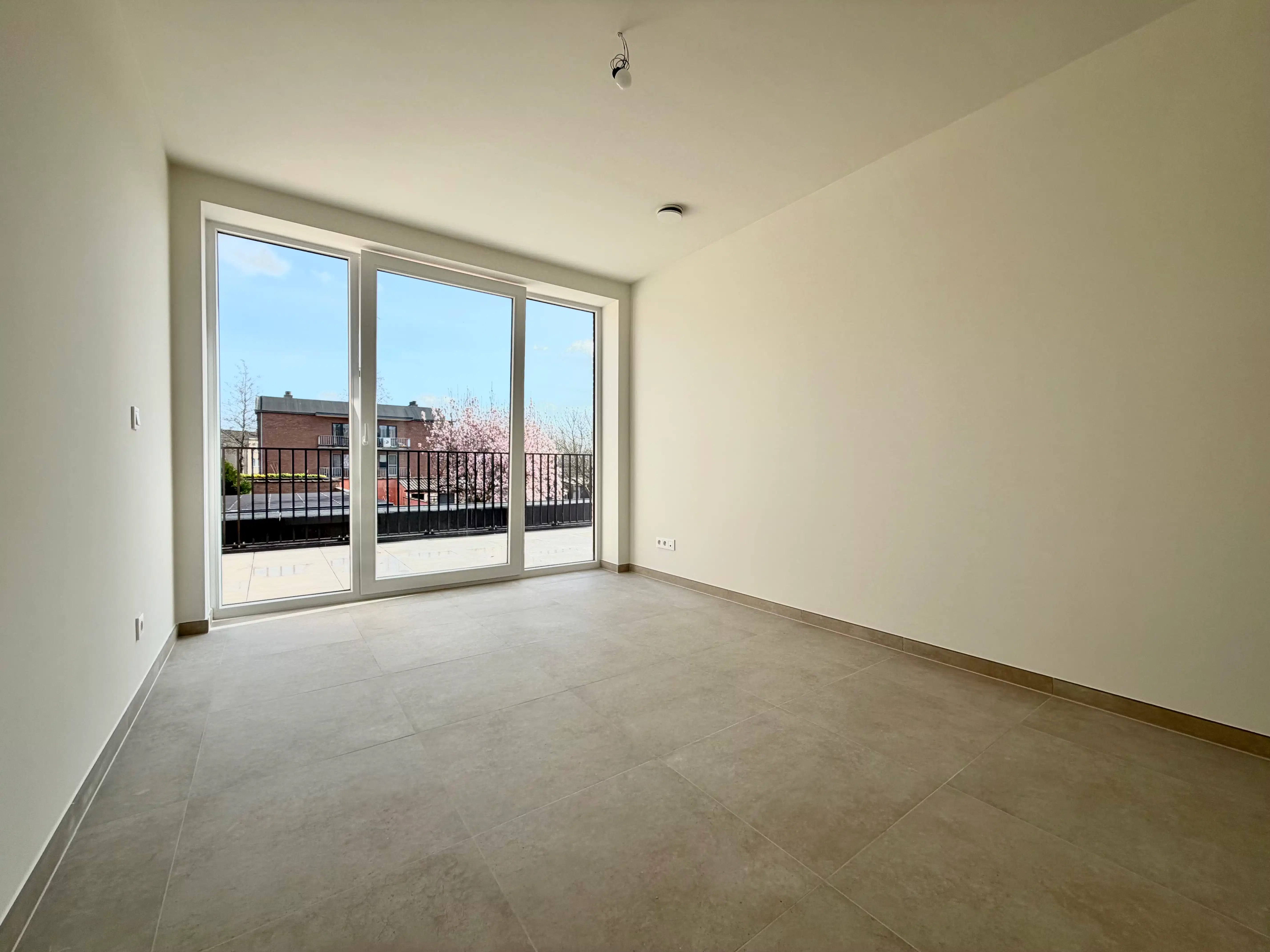 Nieuwbouwappartement met twee slaapkamers te huur foto 10