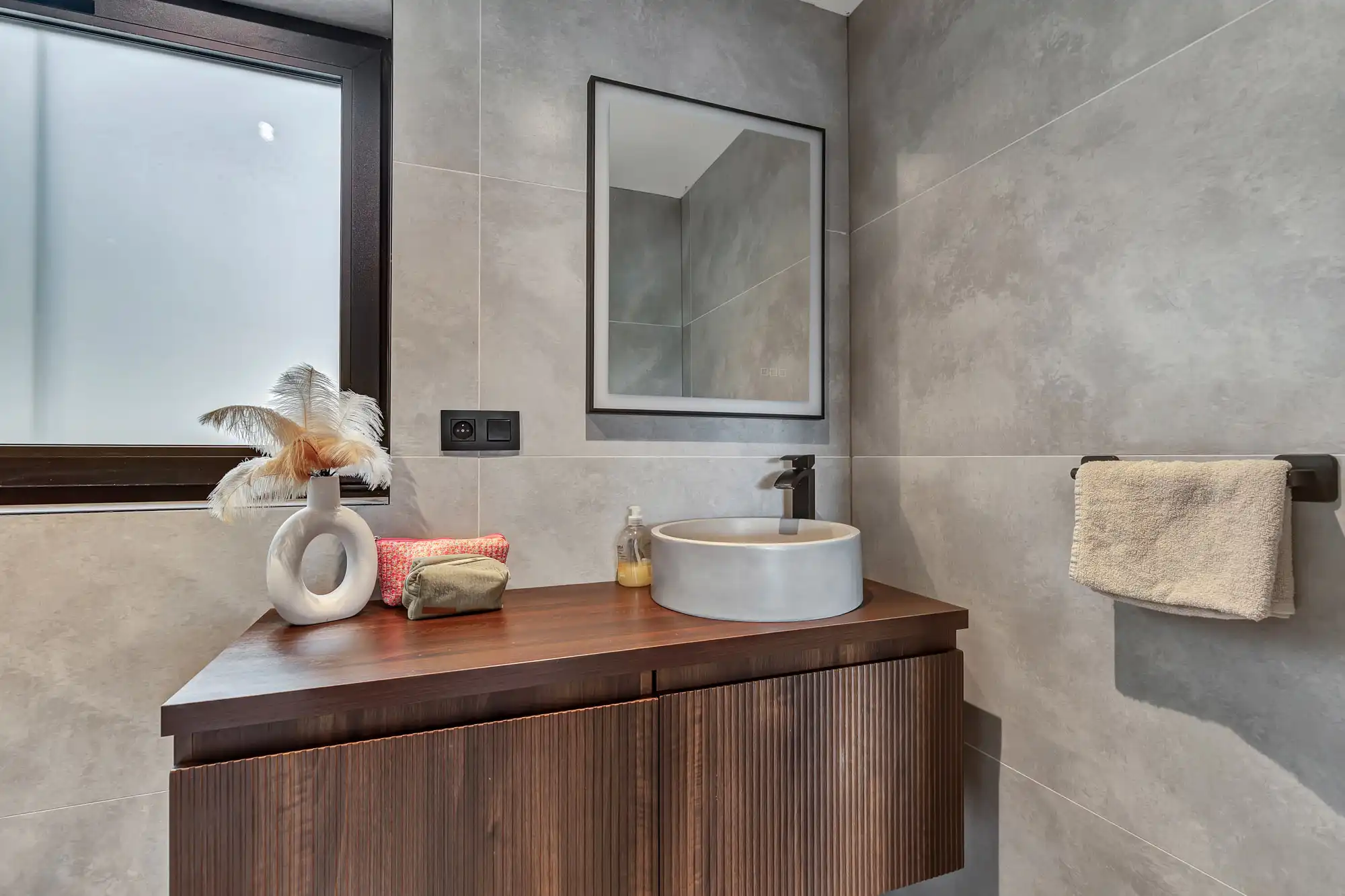 Ruime 4 slaapkamerwoning in hartje Zomergem foto 11