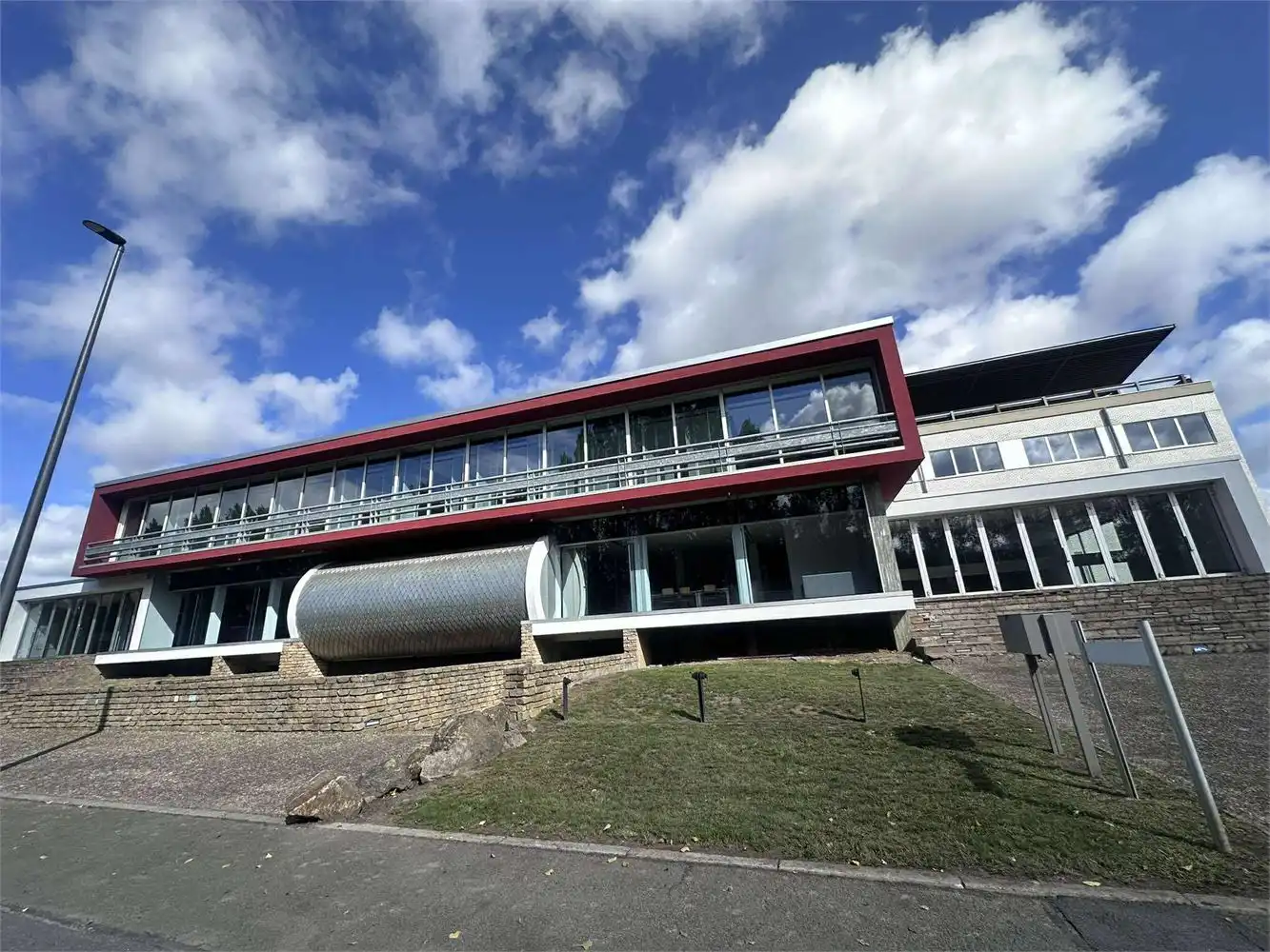 UNIEKE KANTOREN MET PARKING EN VERSCHILLENDE OPPERVLAKTES foto 28