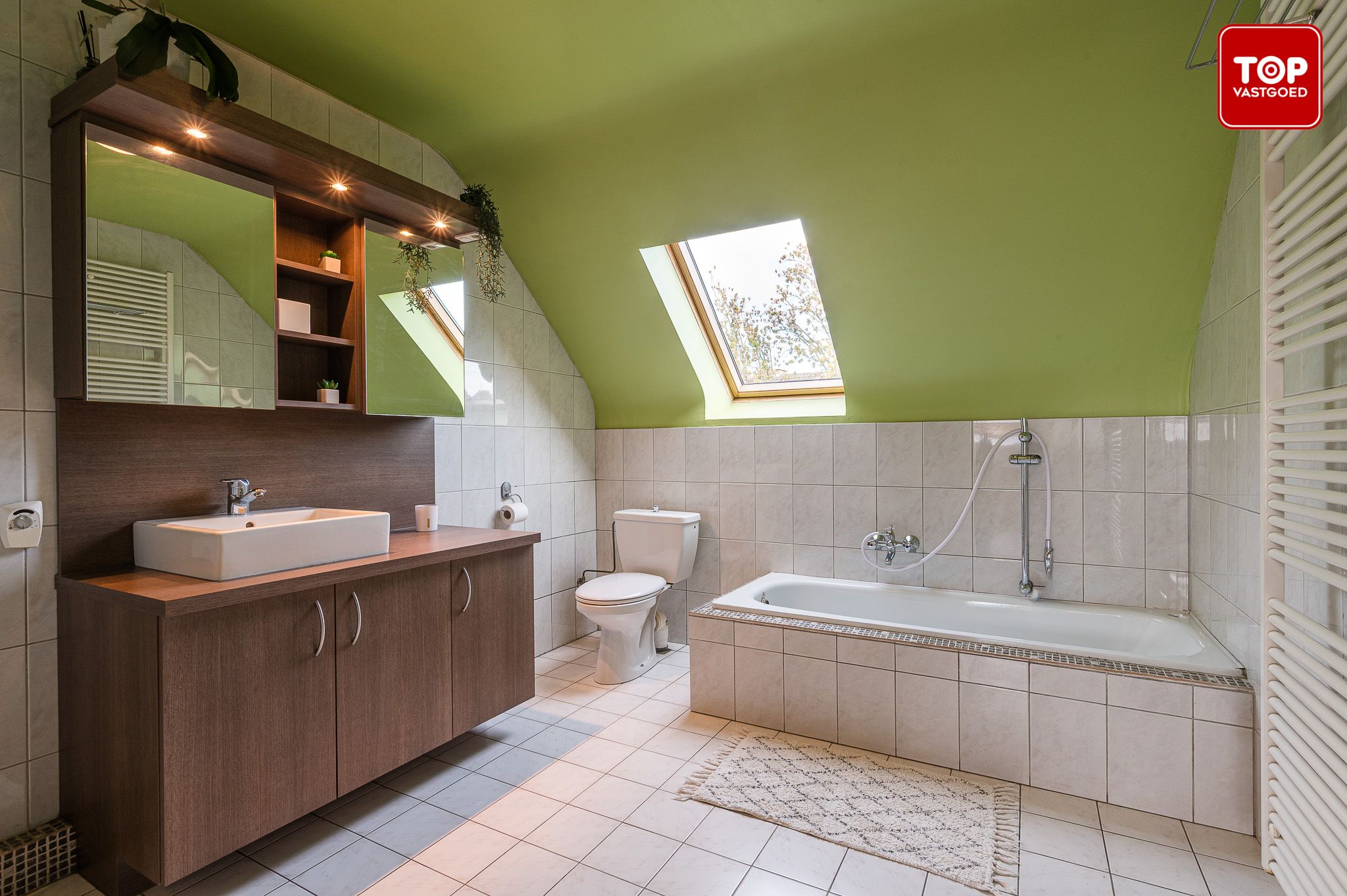 Instapklare woning met 3 slaapkamers en tuin in een doodlopende straat foto 16