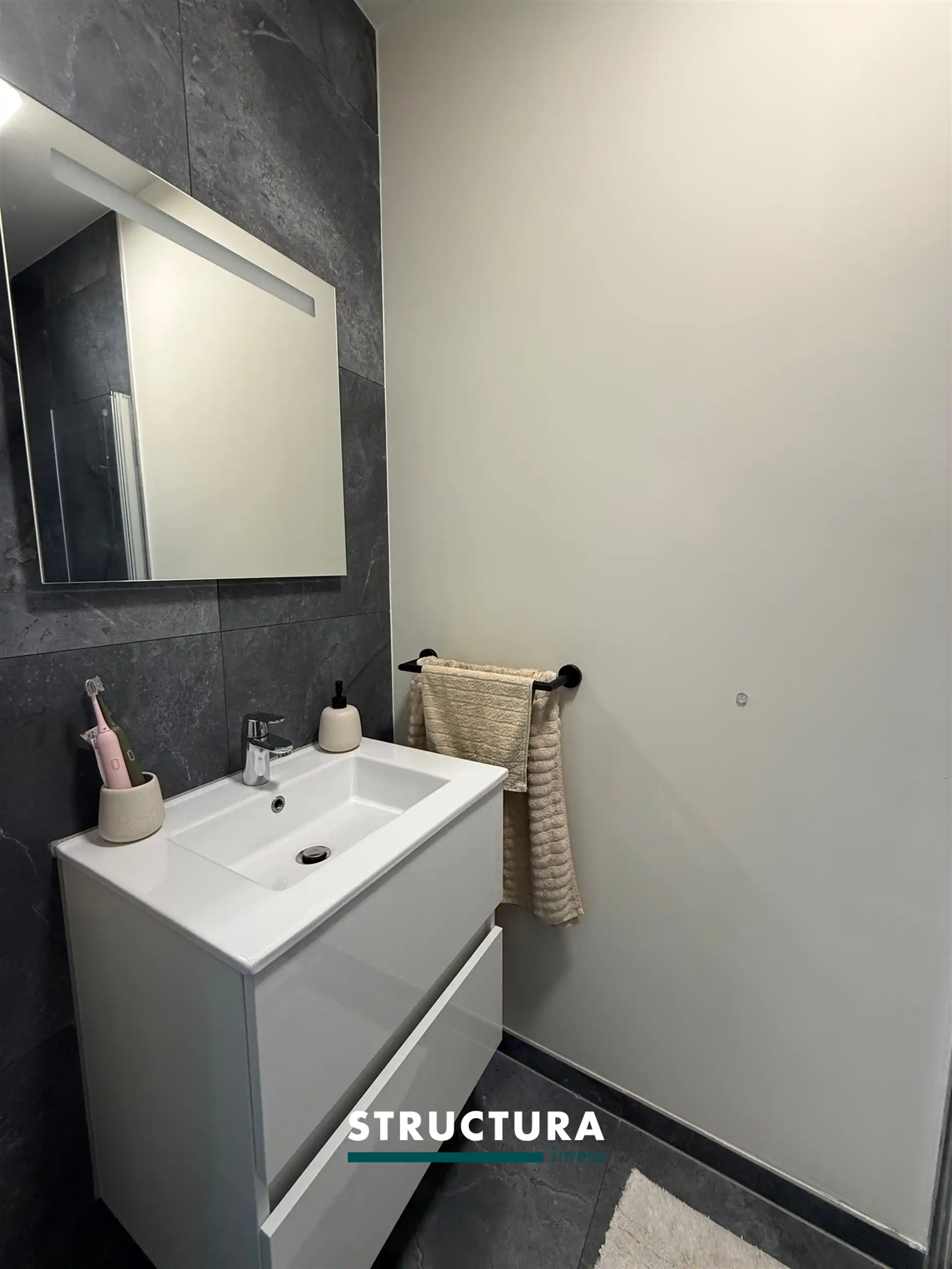 Appartement met 3 slaapkamers en groot terras foto 10