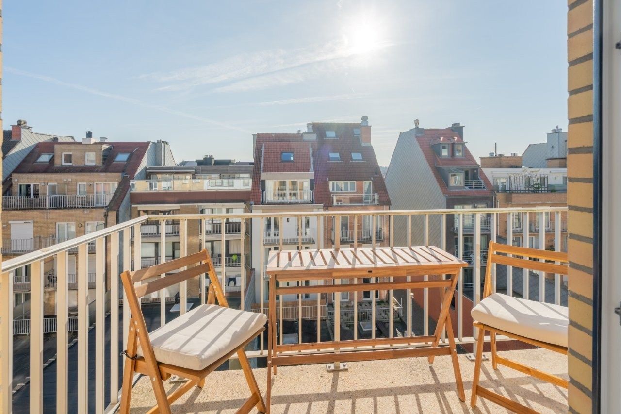 Volledig gerenoveerd, lichtrijk appartement gelegen in een kleine residentie. foto 31