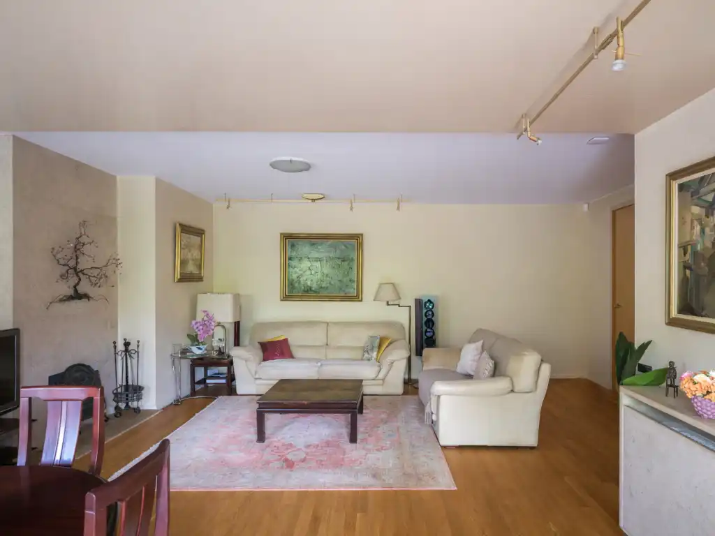 Klassevol hoekappartement met drie slaapkamers en ruim terras nabij het centrum van Gent foto 2