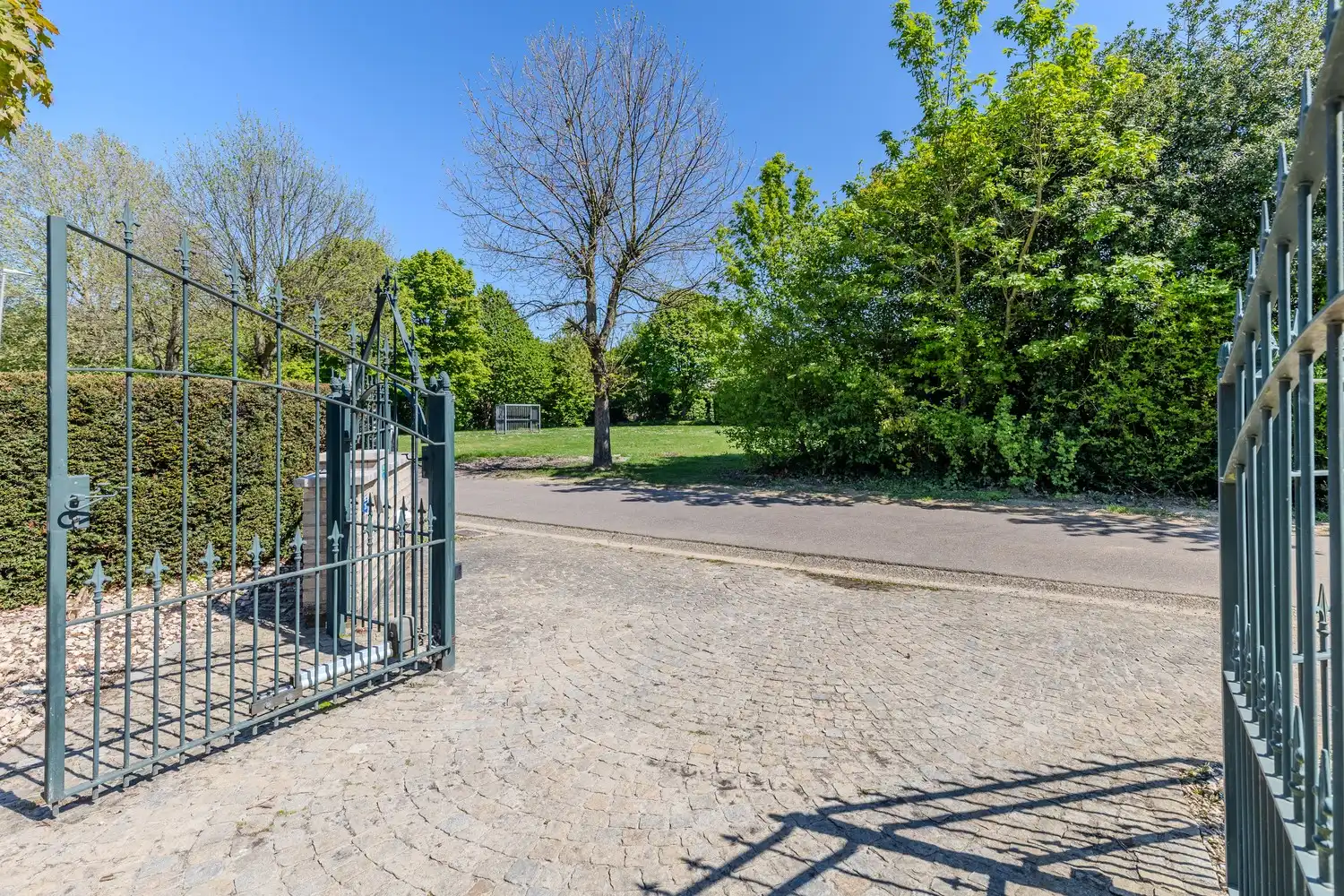 Ruime, instapklare vrijstaande woning met 5 slaapkamers en 3 badkamers in het gezellige Neerharen! foto 47