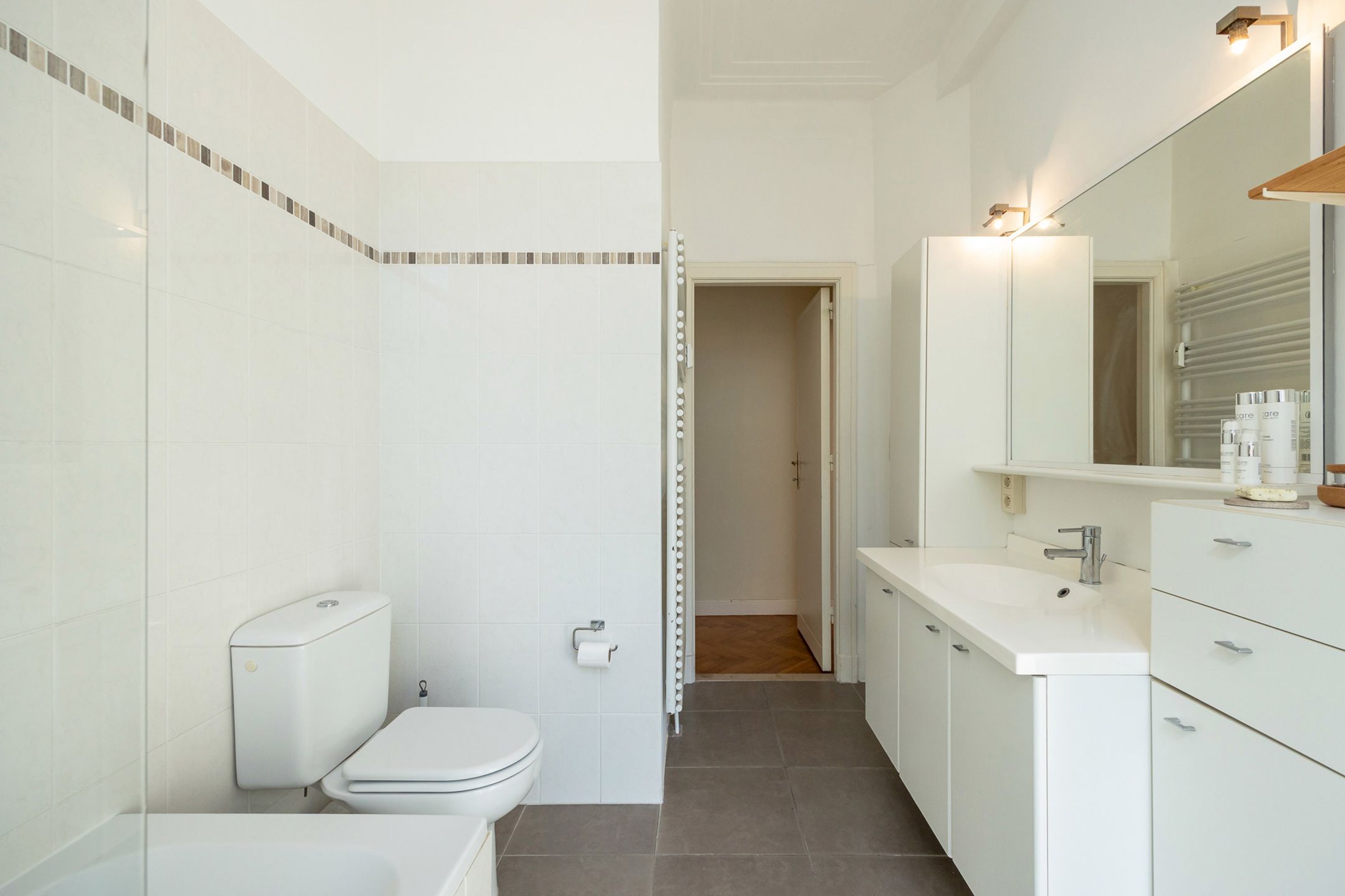 OPEN HOUSE 31/5 - Ruim en centraal 3 slaapkamer appartement foto 15