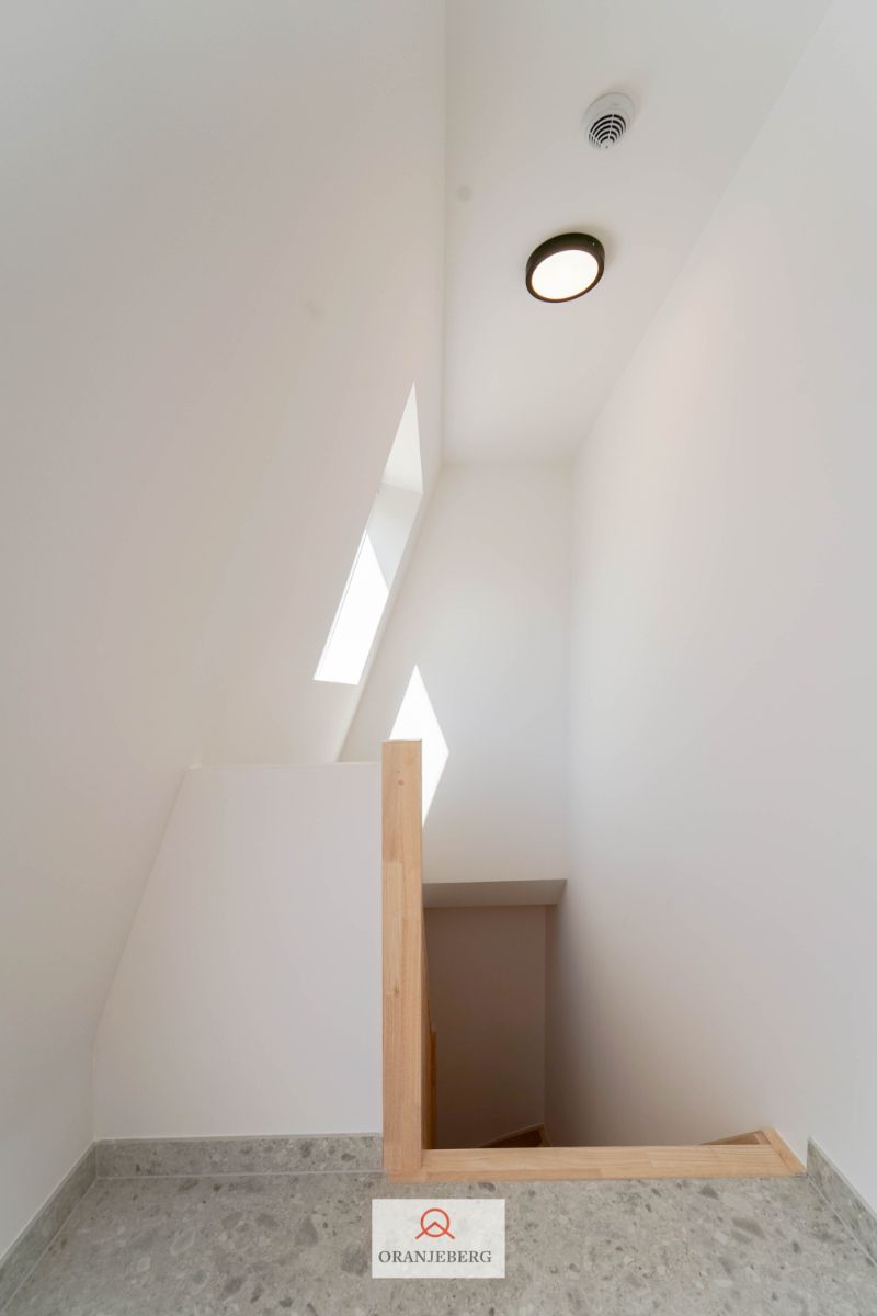Gerenoveerde lichtrijke kamer te koop nabij Gent-centrum foto 22