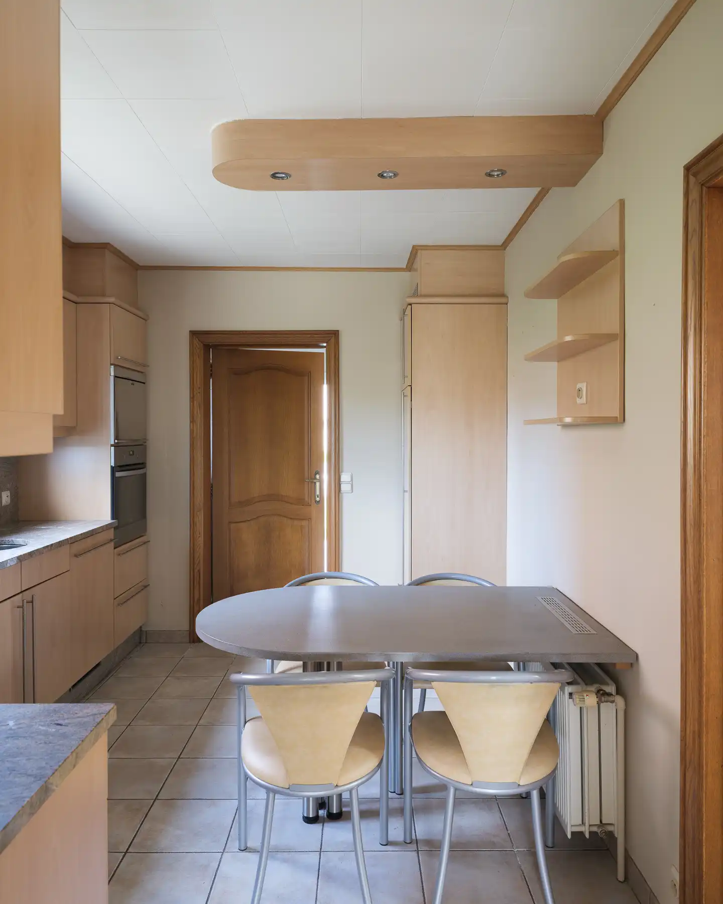 Goed onderhouden woning met tuin in gegeerde woonwijk foto 6