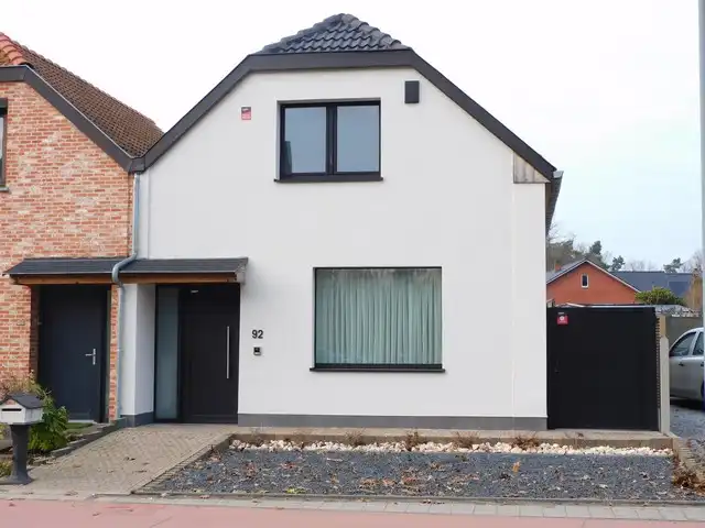 Instapklare, energiezuinige woning met hoogwaardige afwerking foto {{pictureIndex}}