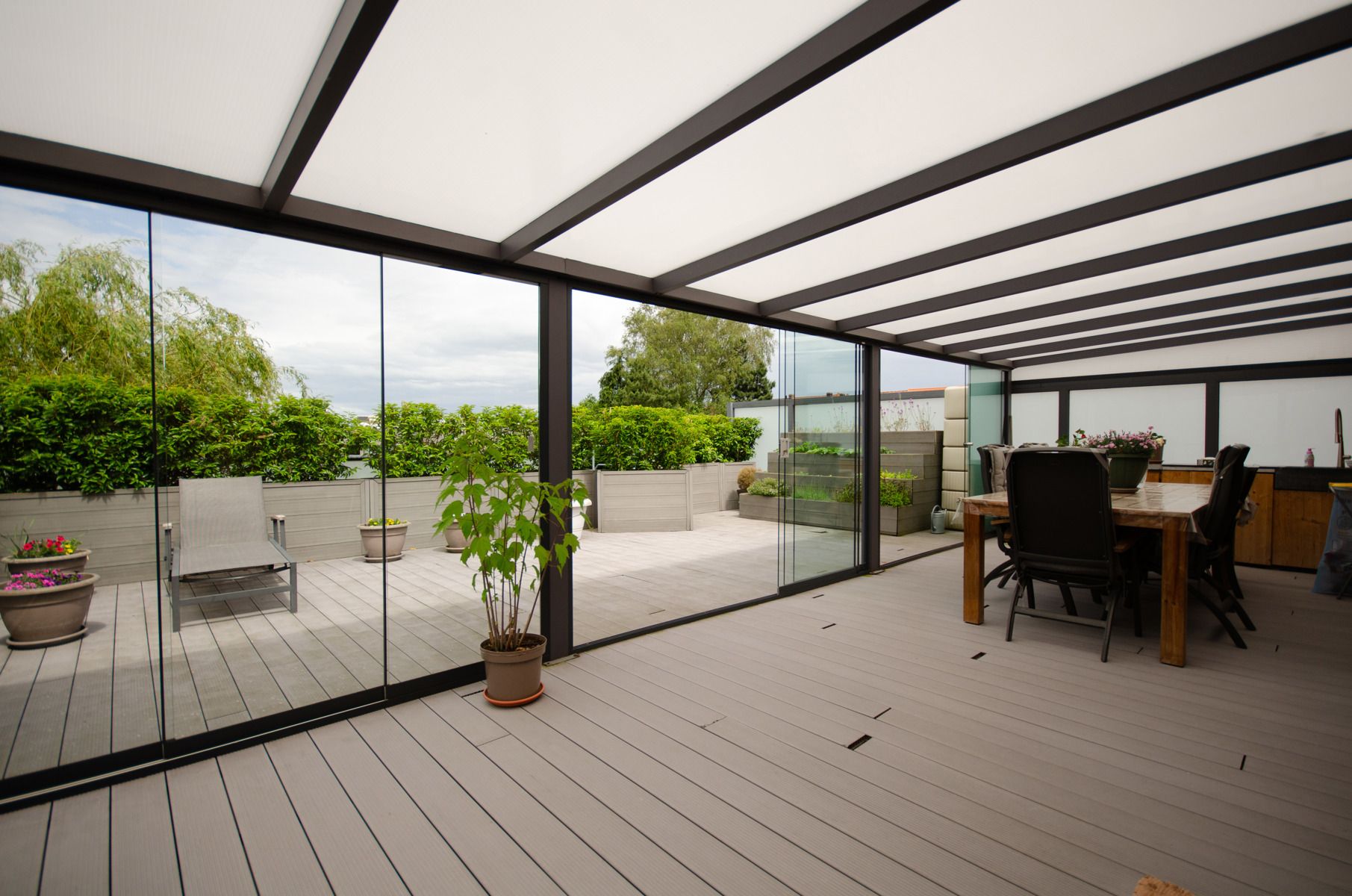 Uniek handelspand met ruim duplex-appartement en 4 garages! foto 16