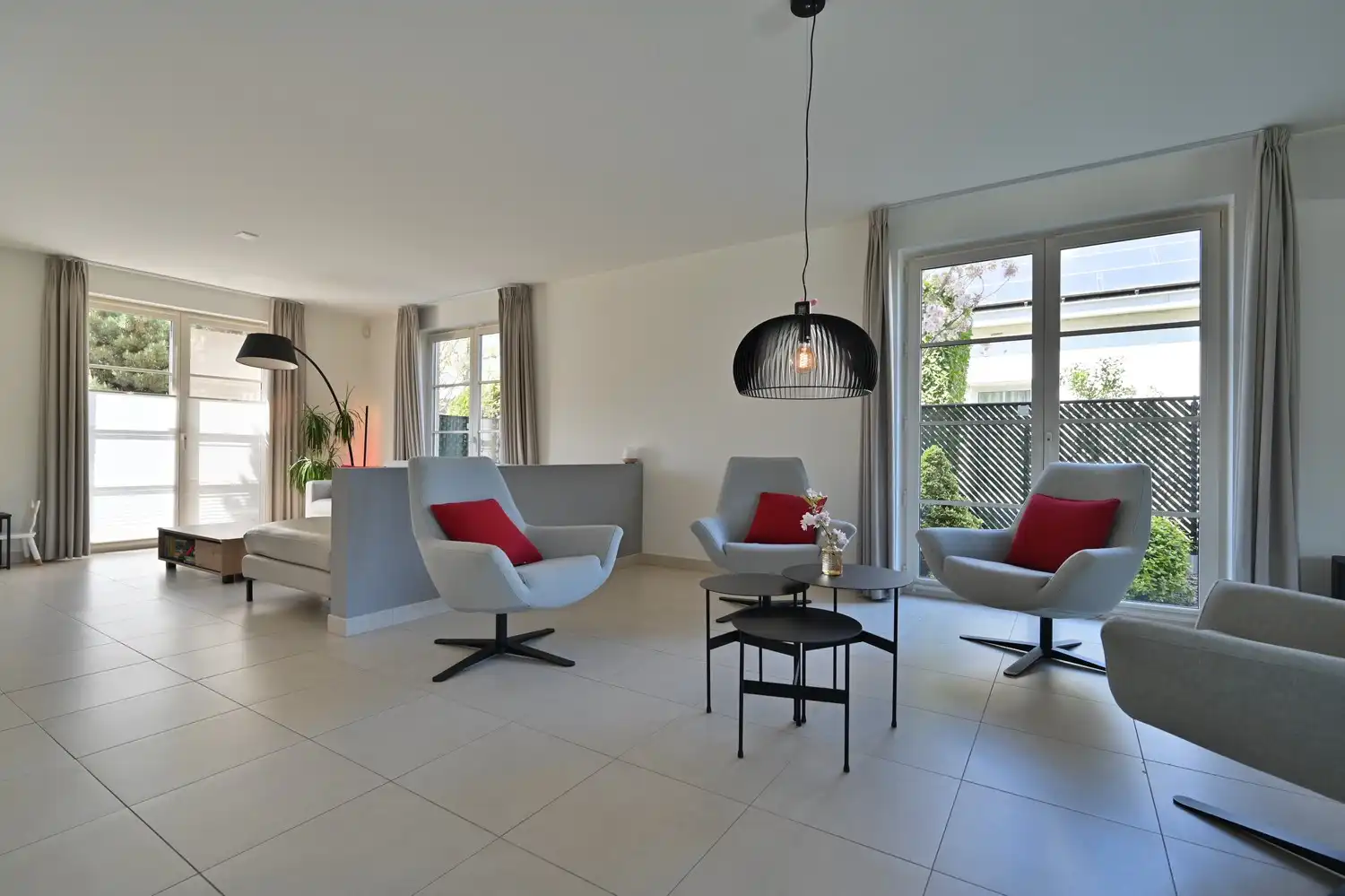 Exclusieve villa met zwembad op absolute toplocatie in het charmante Neerharen (Lanaken) foto 10