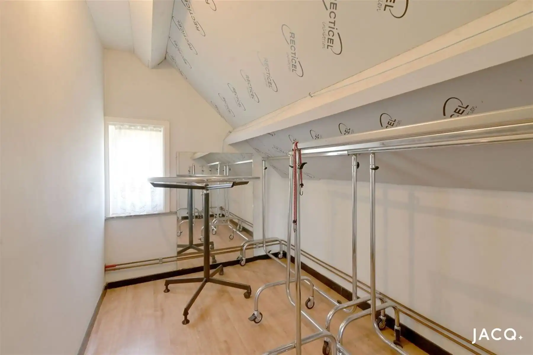 Ruime villa met 4slpk's op een prachtig perceel van 1203m²! foto 18