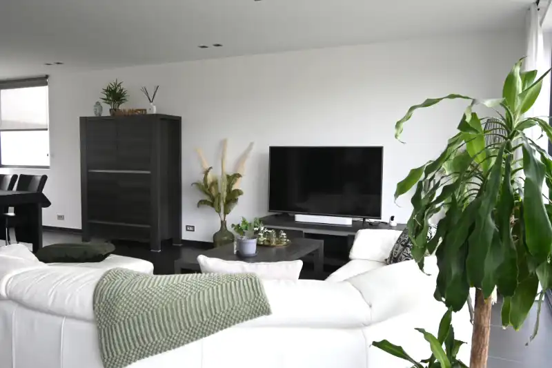 Stijlvolle en energiezuinige gezinswoning met 4 slaapkamers op gegeerde locatie in De Pinte foto 5