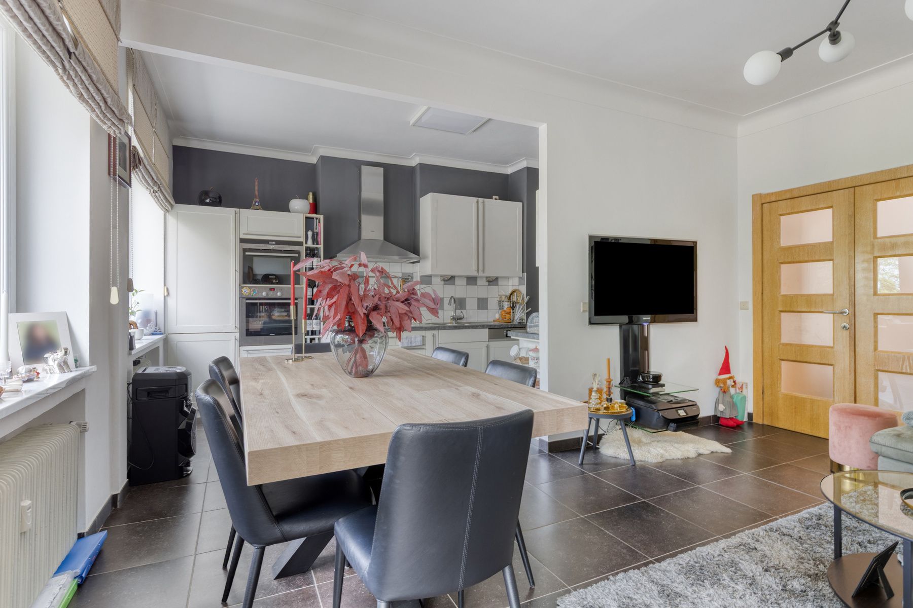 Appartement met 2 slaapkamers en terras rechtover Dudenpark foto 3