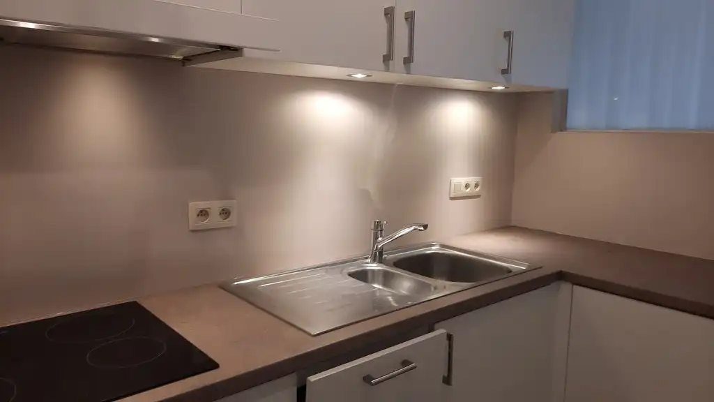 Ruim appartement met 2 slaapkamers in het centrum van Mol! foto 5
