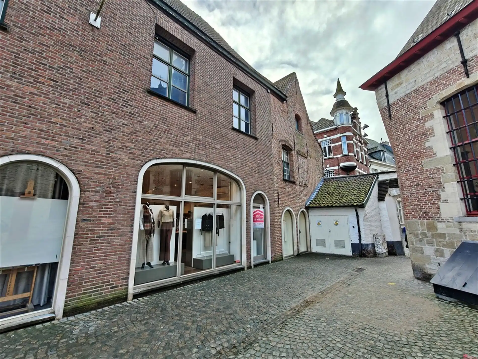 Handelspand op mooie hoek foto 4