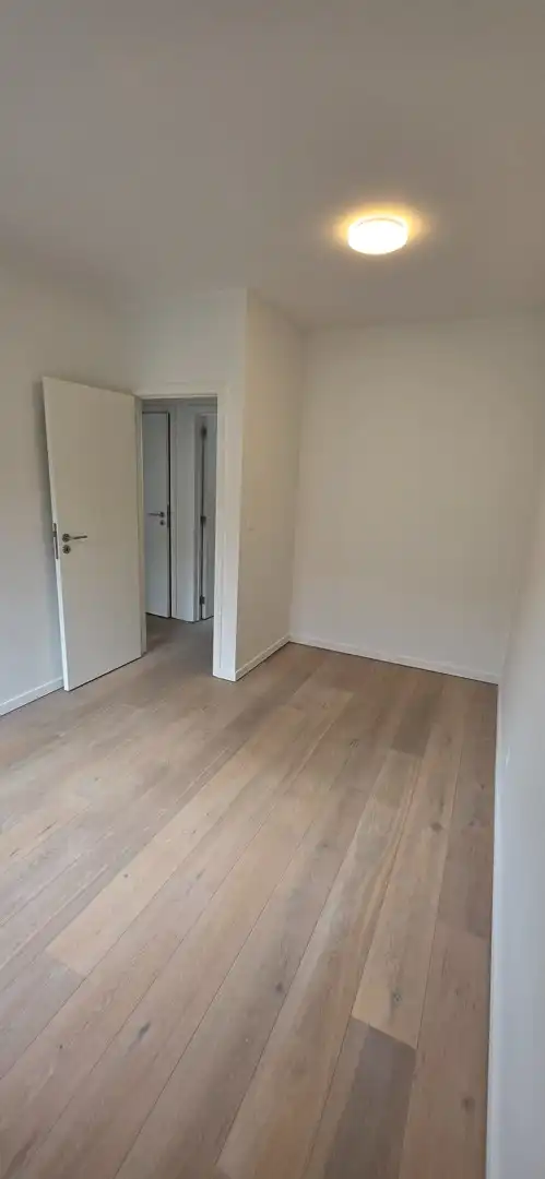 Ruime stadswoning met 3 slaapkamers, privétuin en ondergrondse staanplaats in Antwerpen foto 27