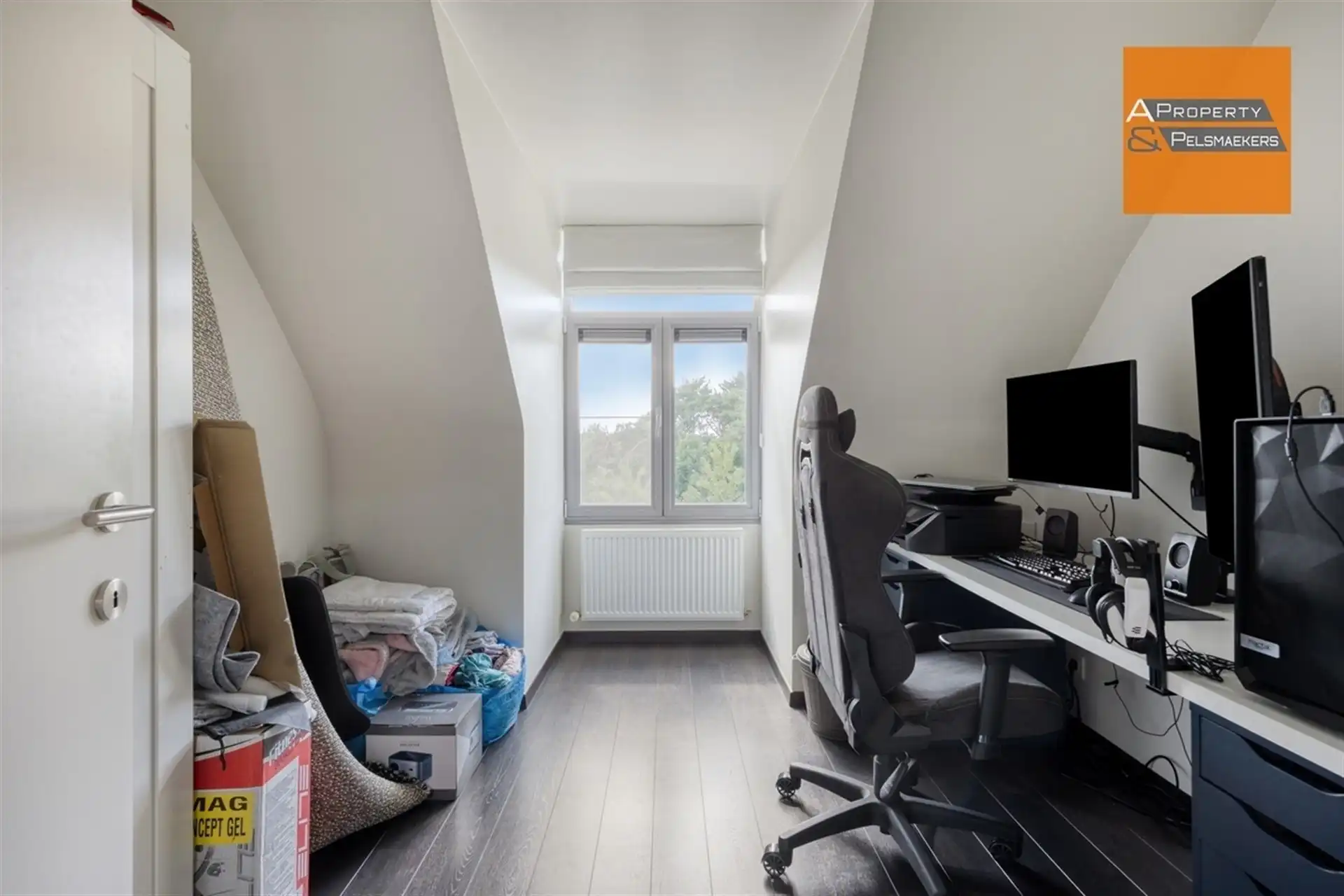 Instapklaar duplex-appartement met groen uitzicht in het centrum van Ottenburg foto 15