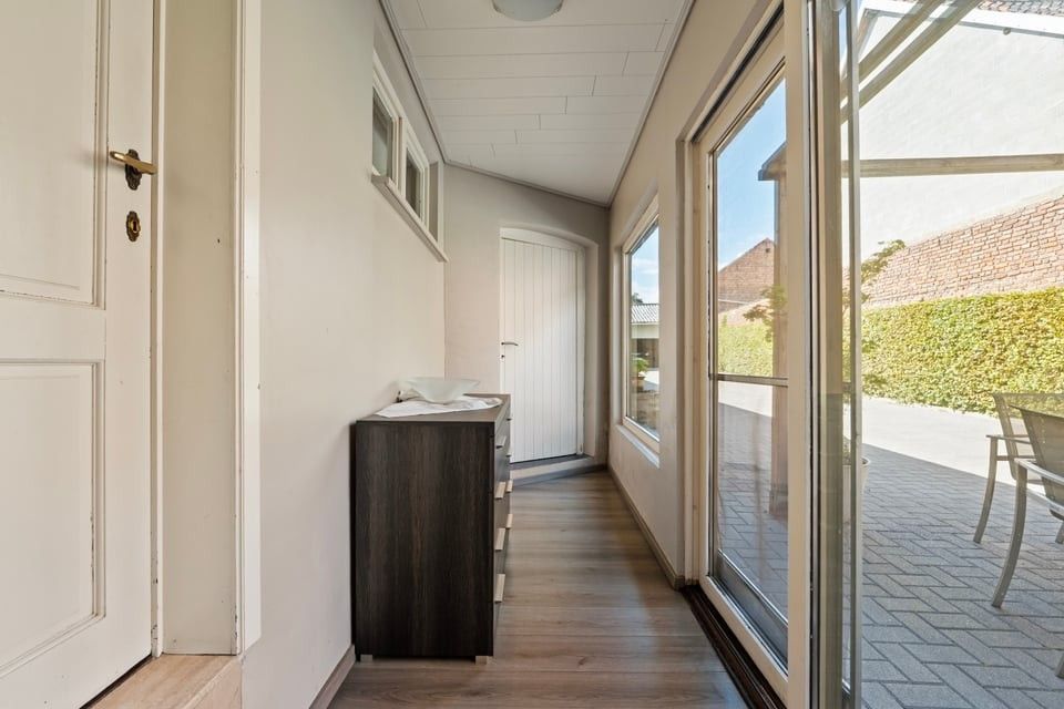 CHARMANTE WONING MET 3 SLKS EN EEN PRACHTIGE TUIN MET TAL VAN MOGELIJKHEDEN foto 24