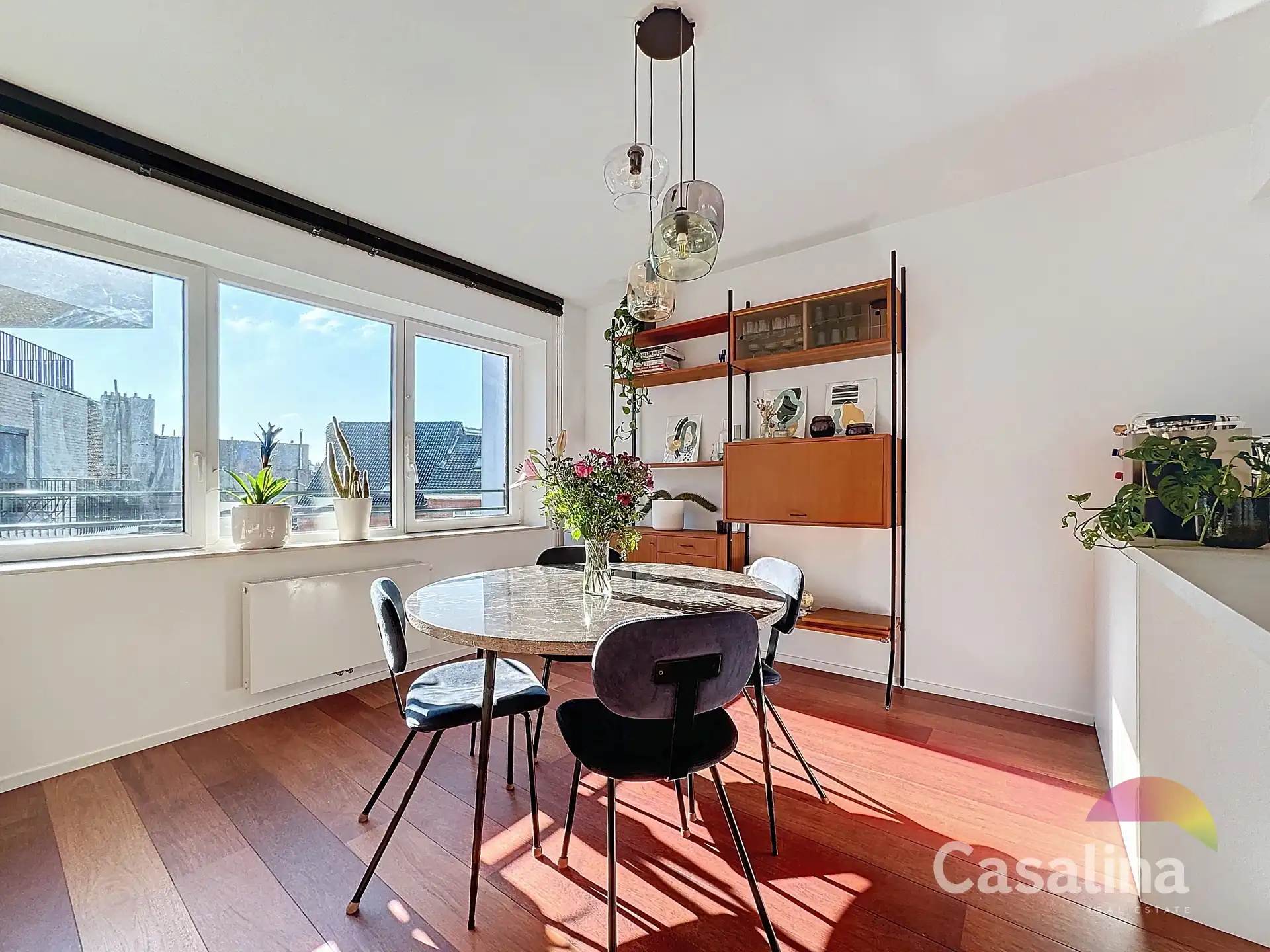 Twee-slaapkamer appartement (ongemeubeld) met terras foto 7
