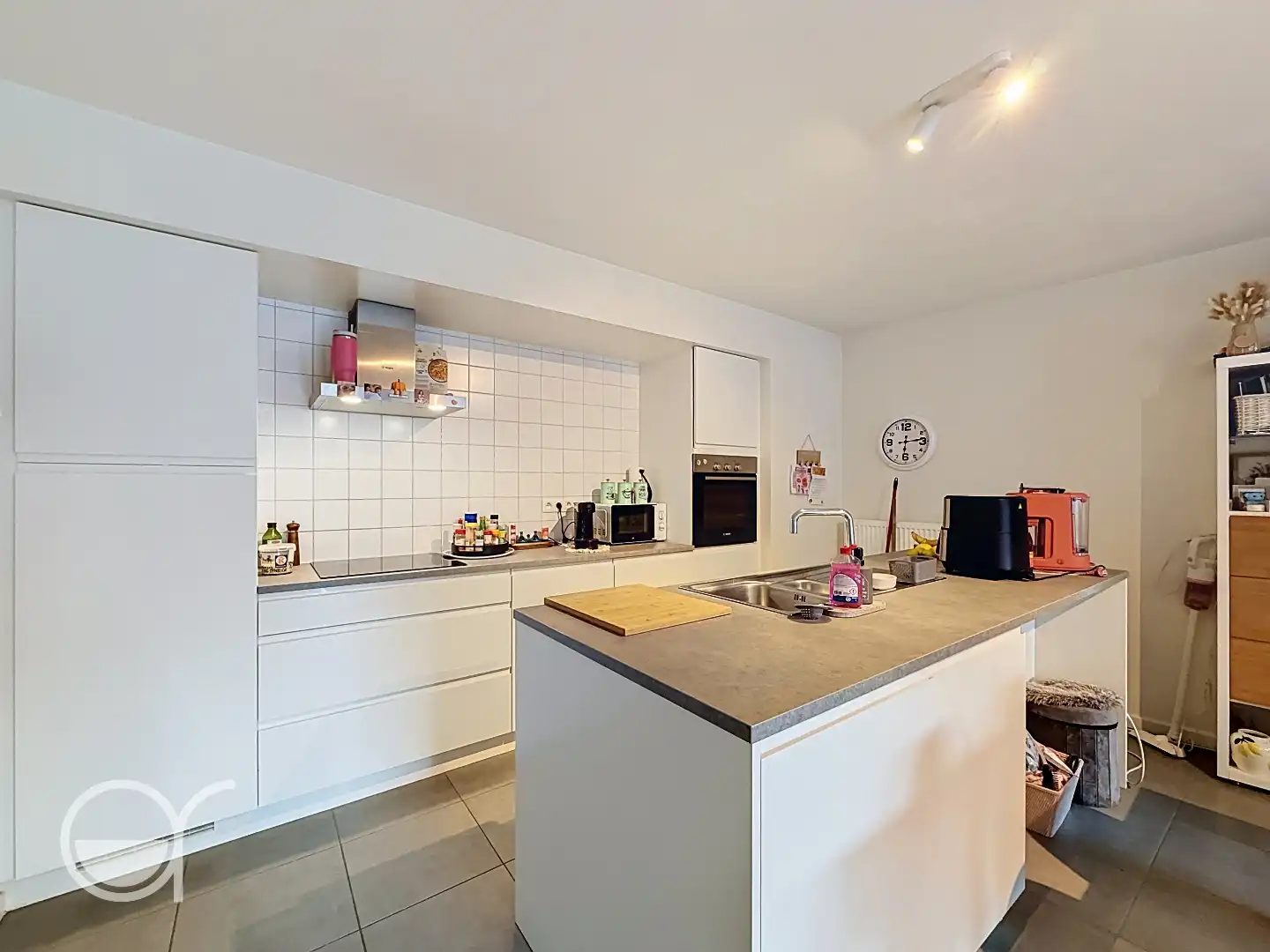 Modern 2-slaapkamerappartement met zonnige tuin foto 5