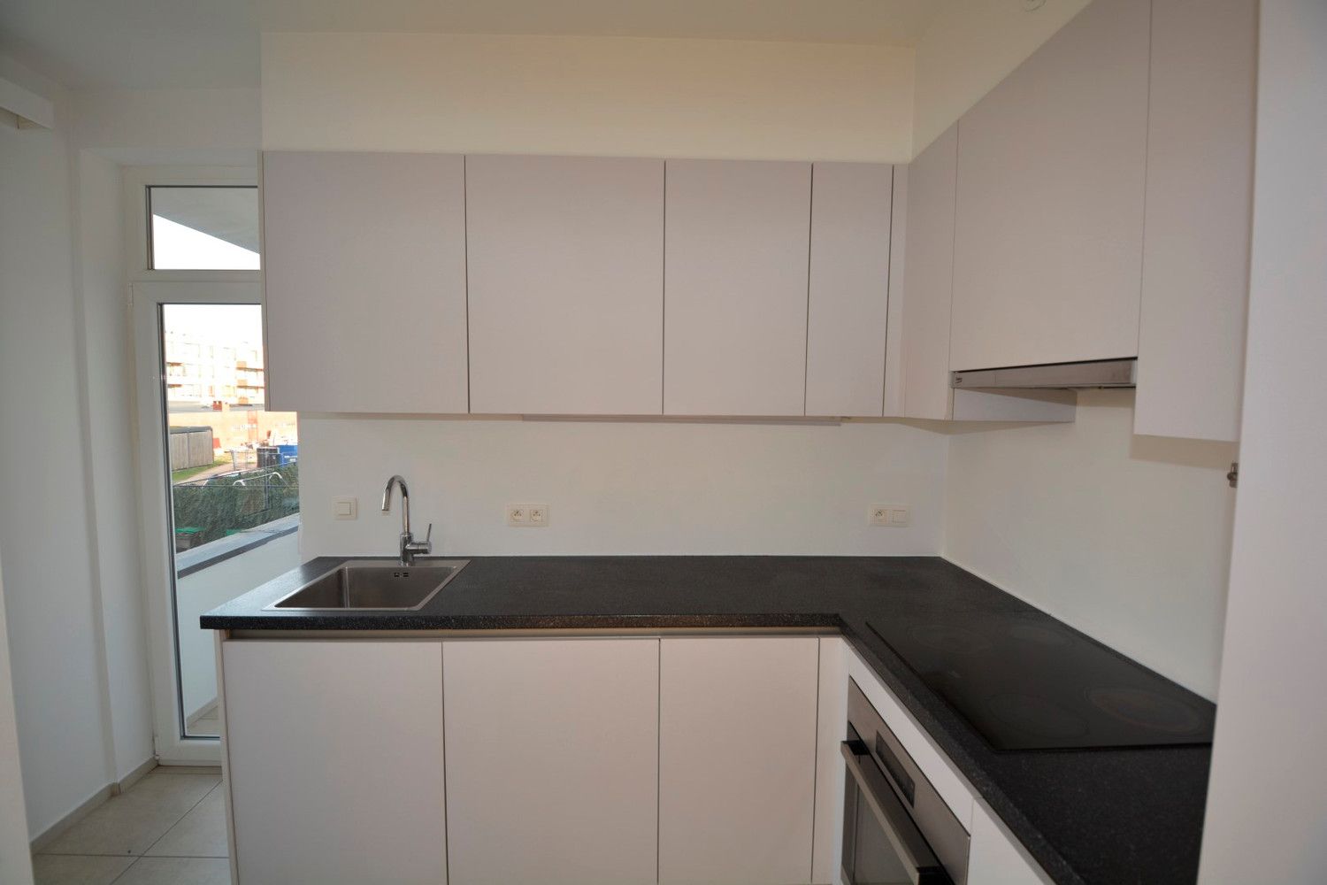 RECENT GERENOVEERD APPARTEMENT MET 2 SLK! foto 5