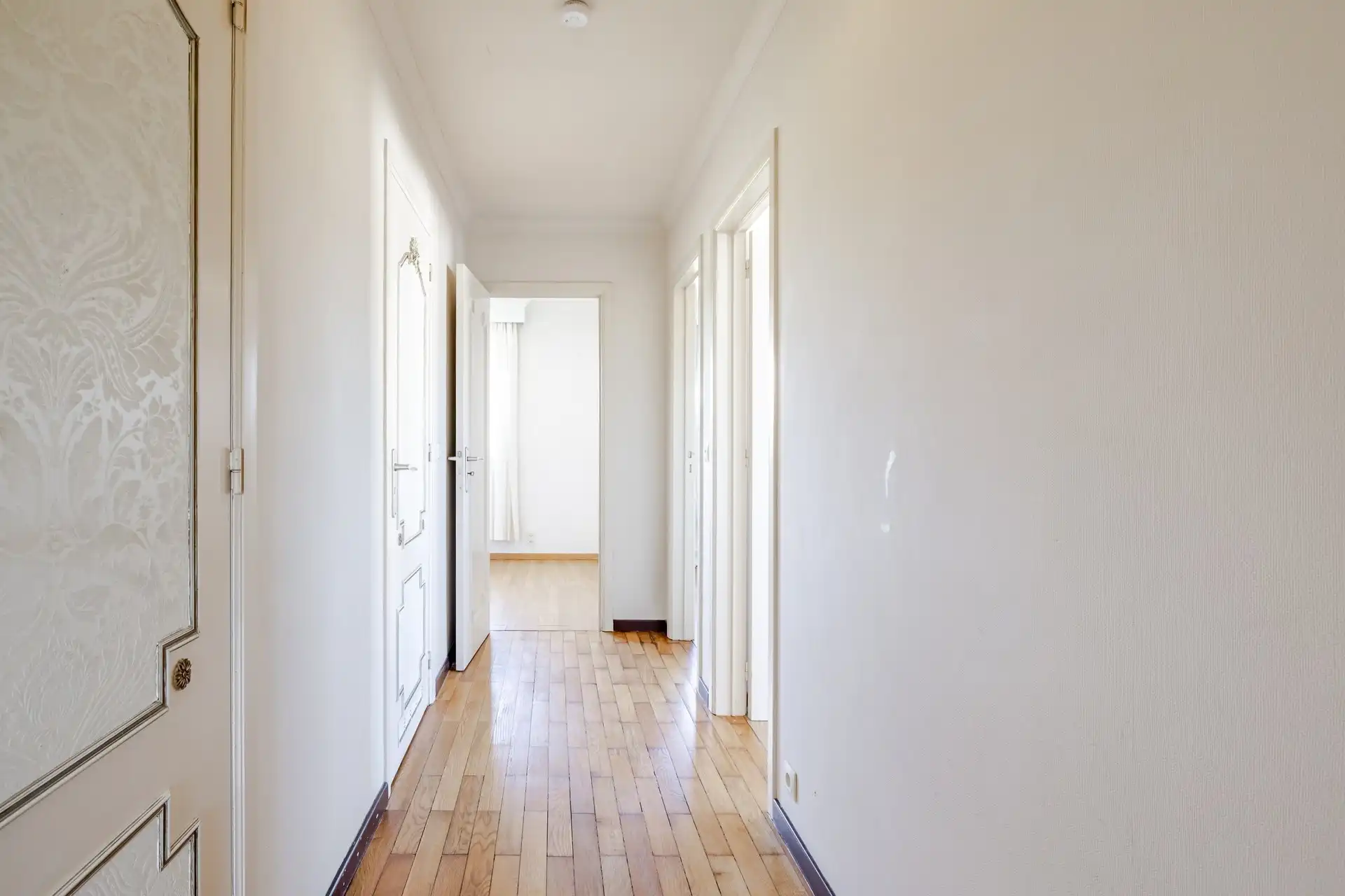 Zeer ruime woning met twee wooneenheden en prachtig landelijk uitzicht foto 10