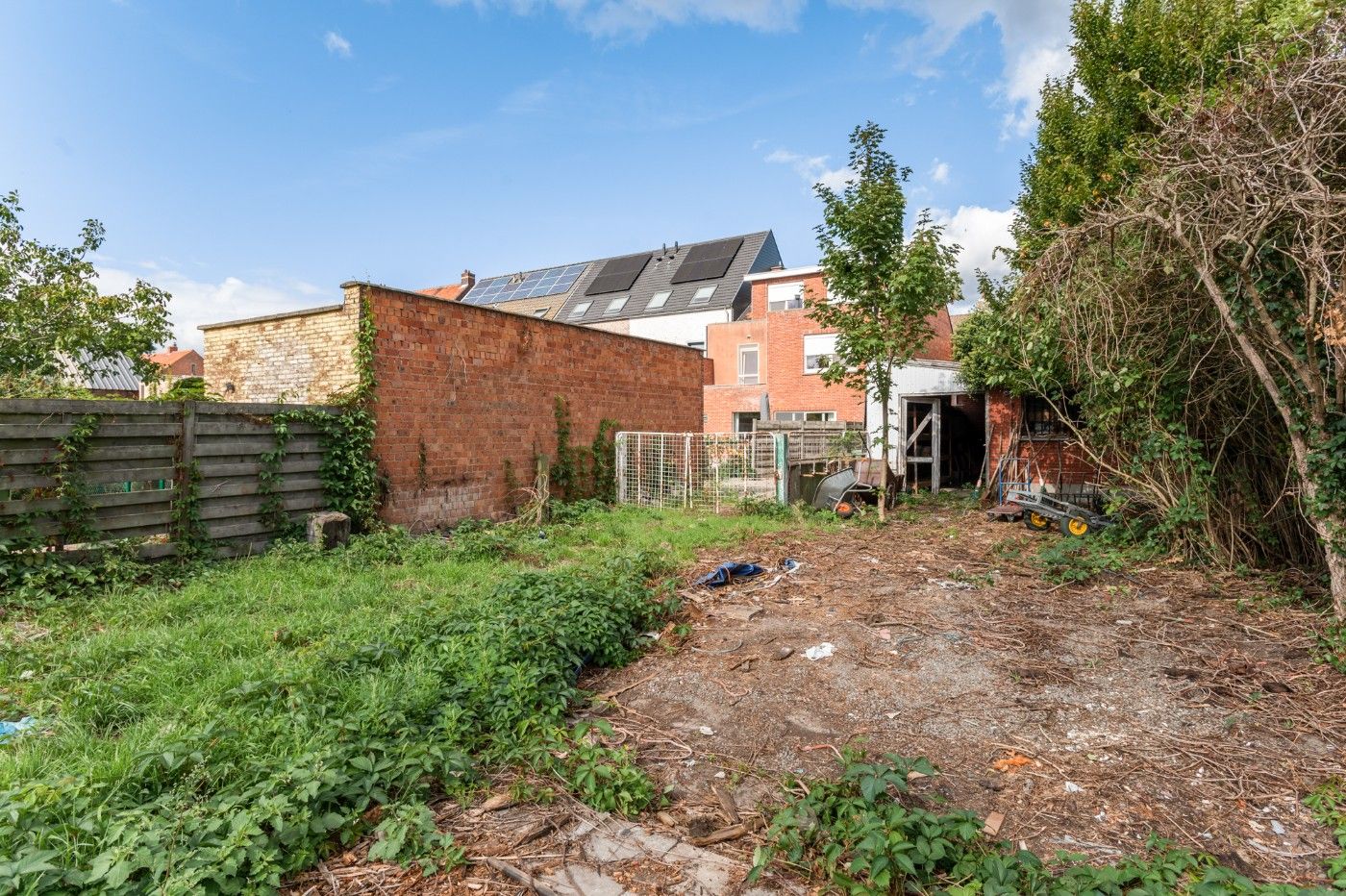 Te renoveren woning met 2 slpk., garage en grote tuin foto 18