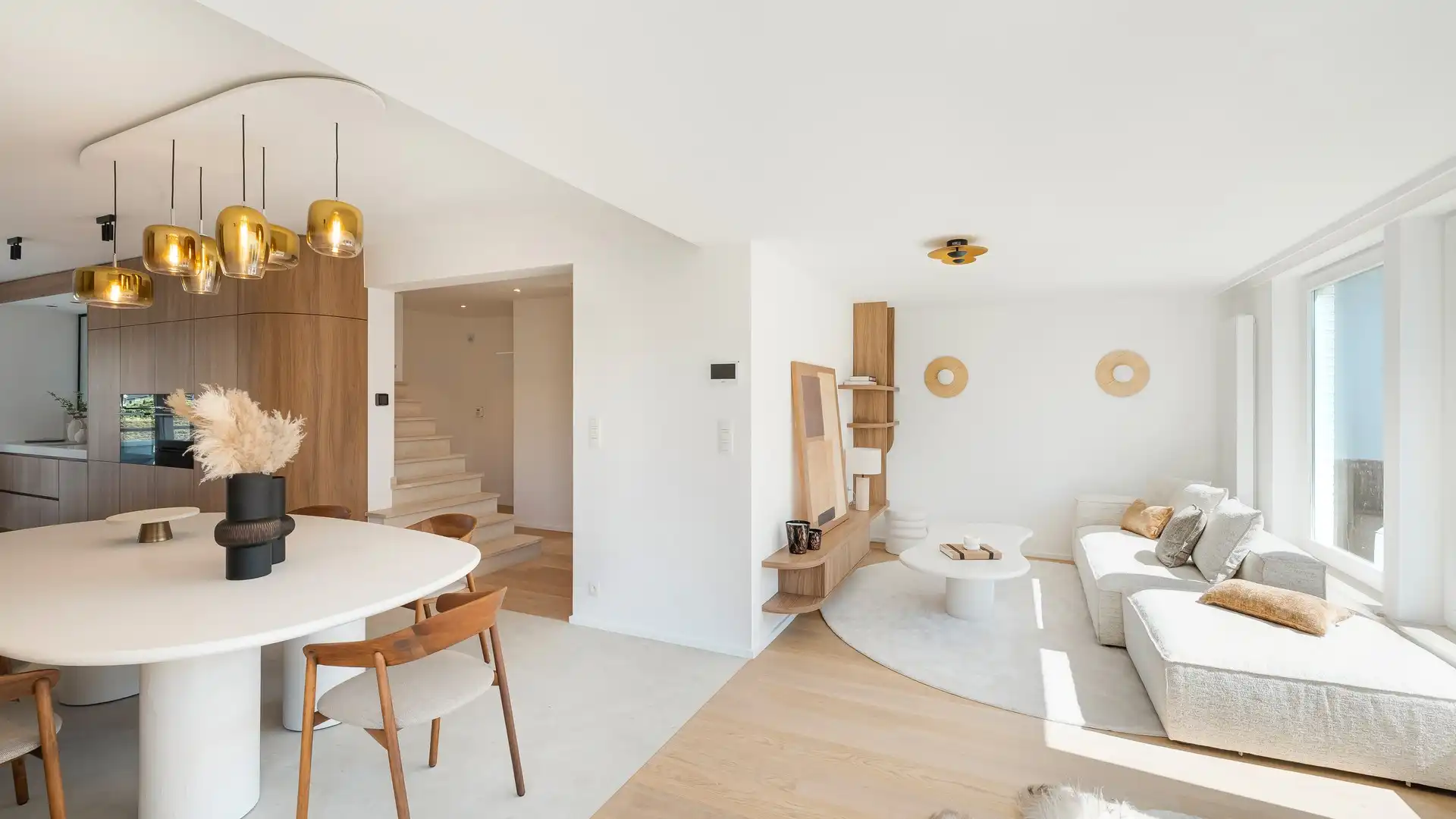 Exclusief gerenoveerde villa op een absolute toplocatie foto 17