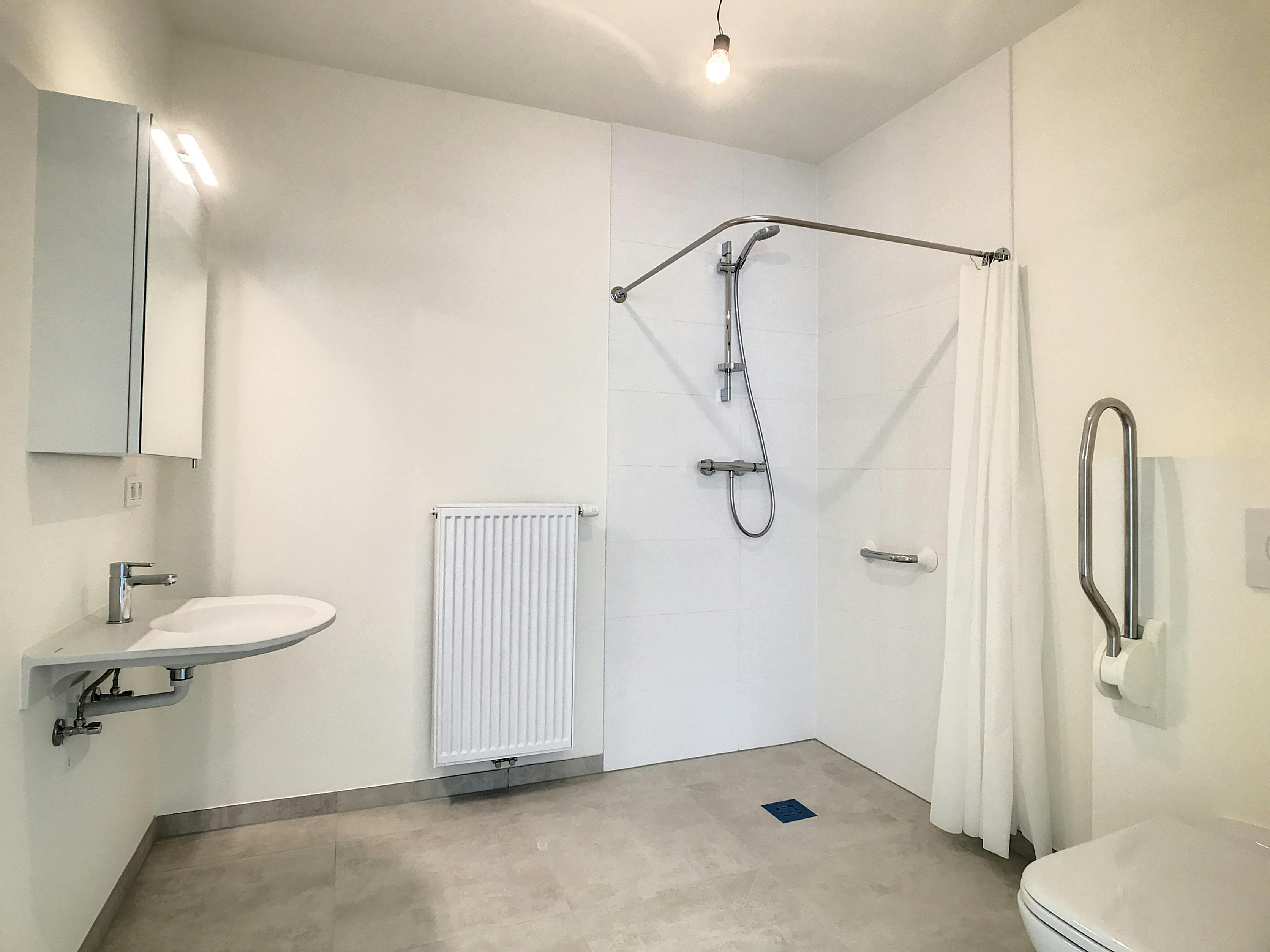 Verhuurde assistentiewoning te koop nabij het bruisend centrum van Hoogstraten! foto 10