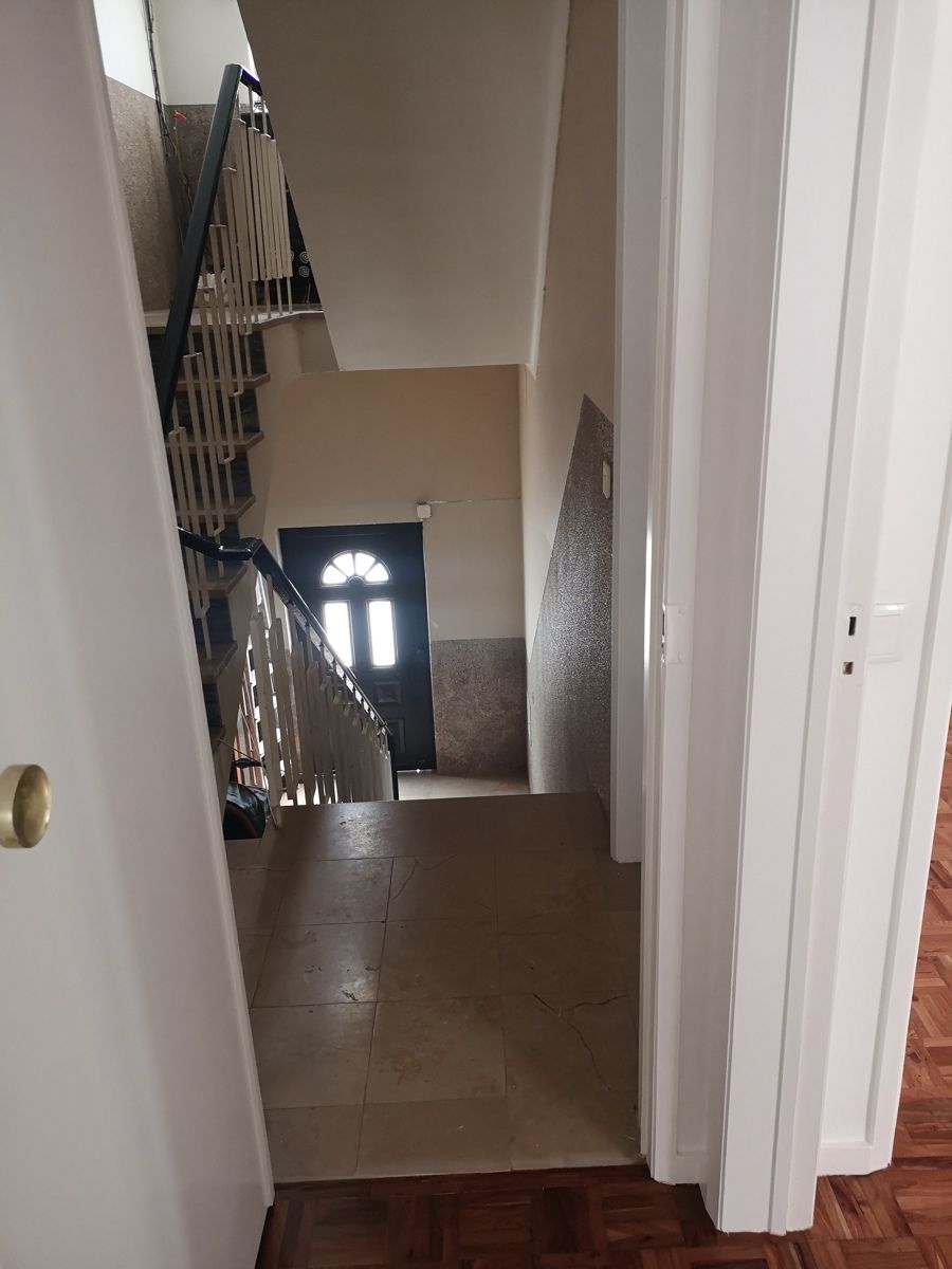 Instapklaar ruim appartement met zeezicht in Nazaré. foto 13
