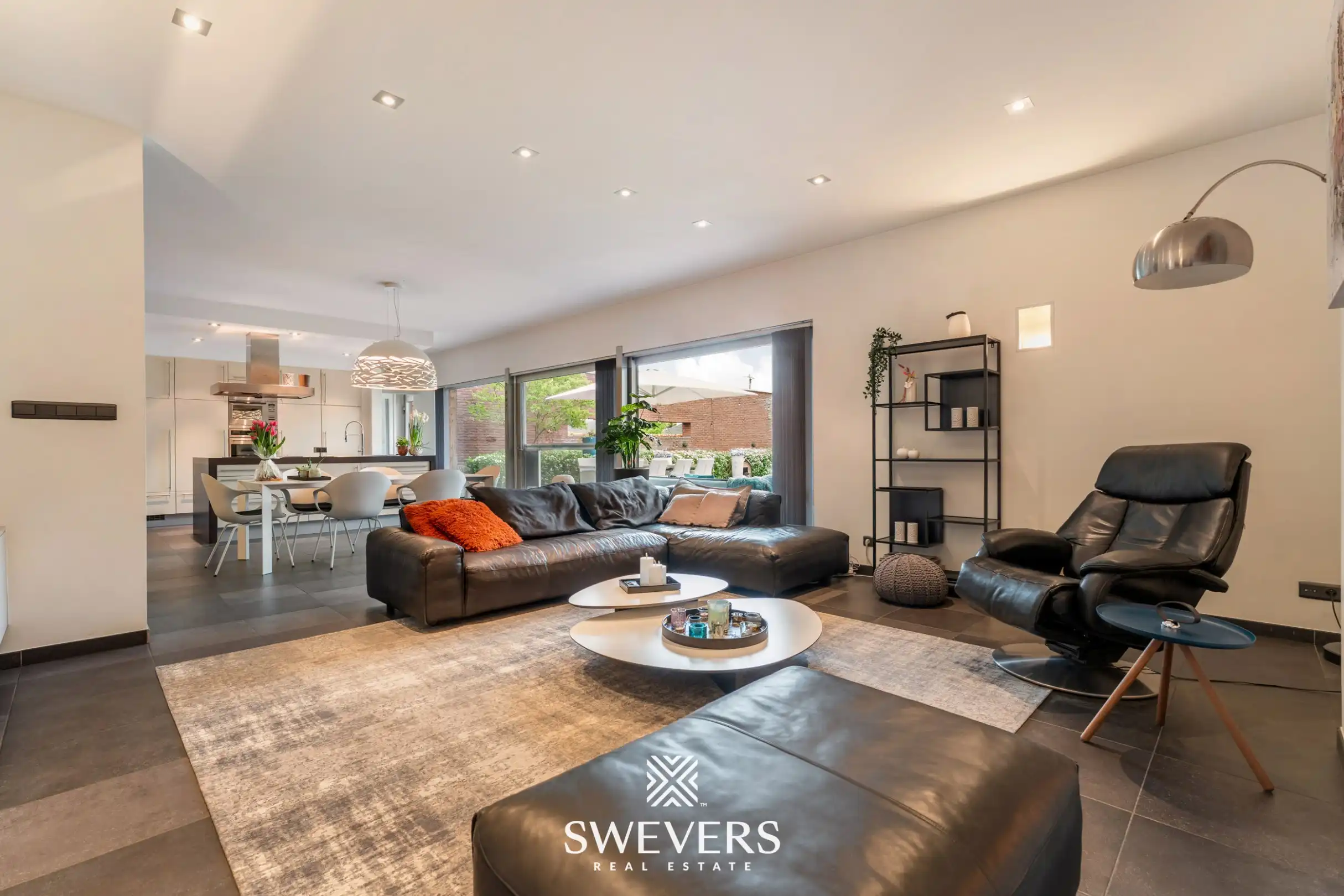 Werken, wonen en genieten in luxevilla met zwembad, poolhouse en magazijn in Koersel foto 6