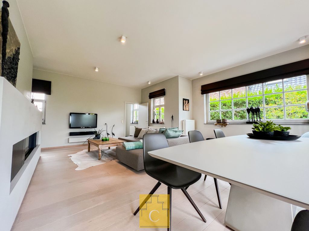 instapklare half open woning met garage en zonnige tuin foto 6