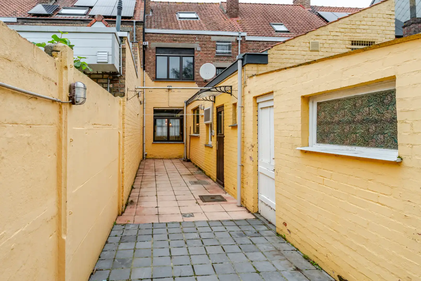 Rijwoning te Sint-Pieters (Brugge) foto 17