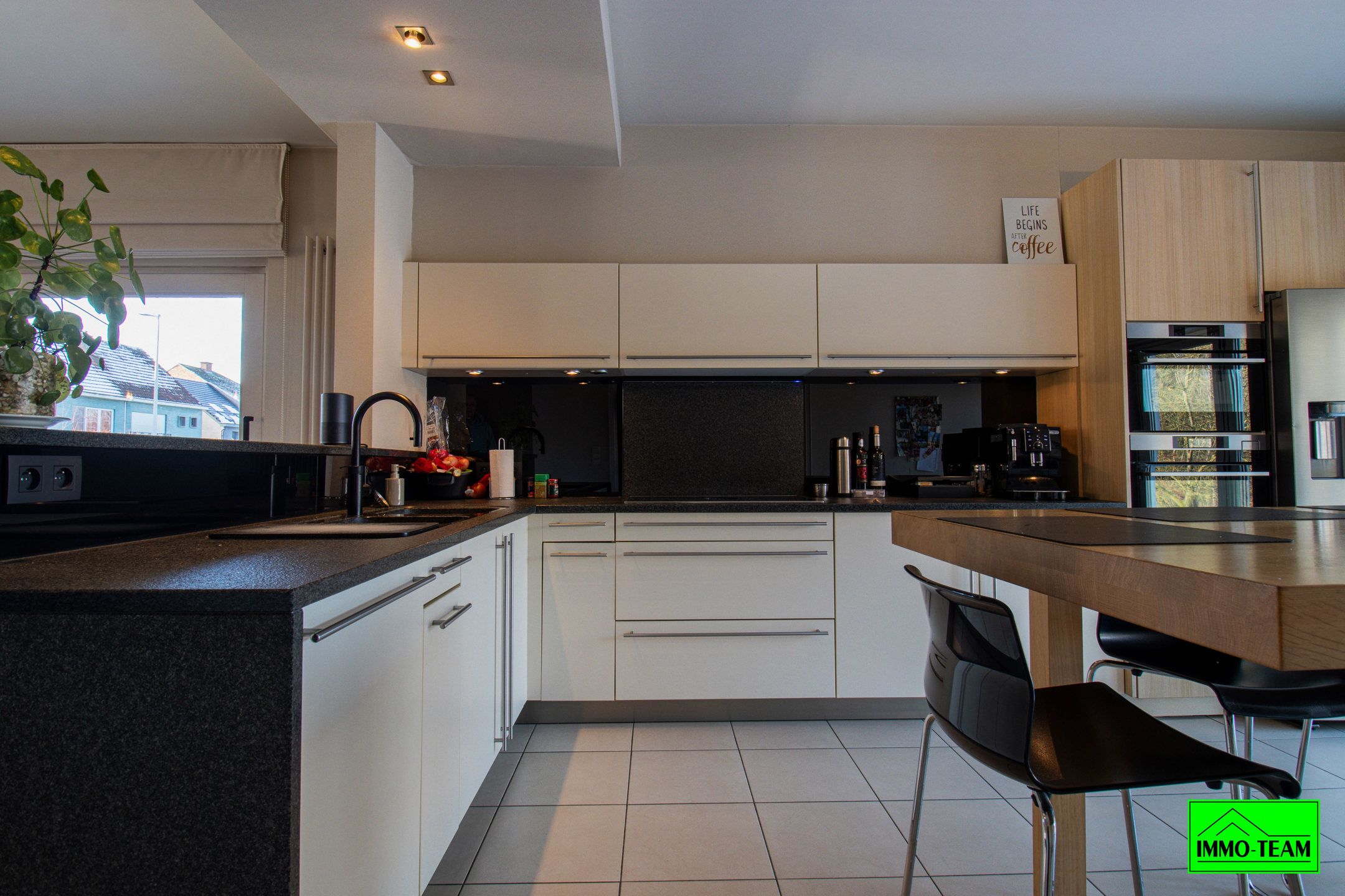 Instapklare villa met 3 slaapkamers, garage en ruime tuin  foto 10