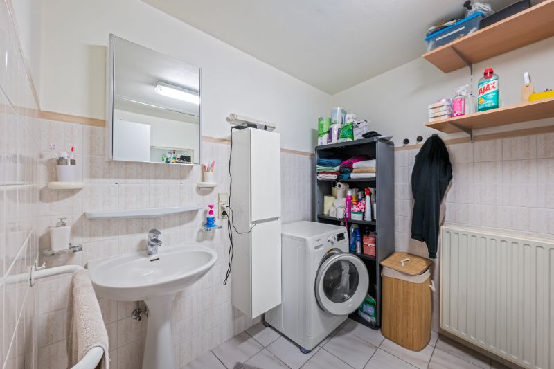 Ruim 2 slpk app. kortbij het Maria Hendrikapark en het AZ Damiaan ziekenhuis foto 8