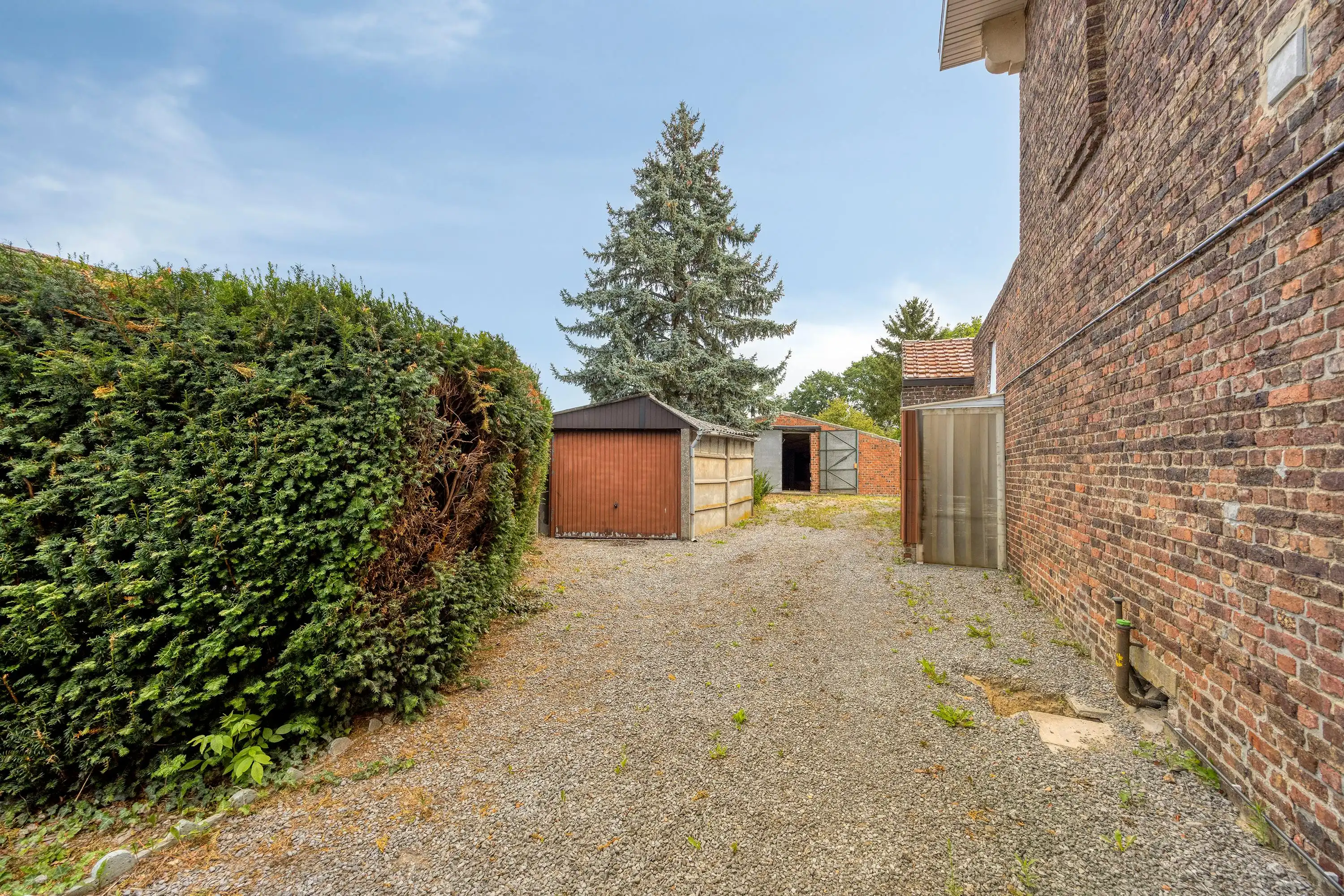 Huis met 5 slaapkamers en loods te koop in Sint-Truiden foto 25