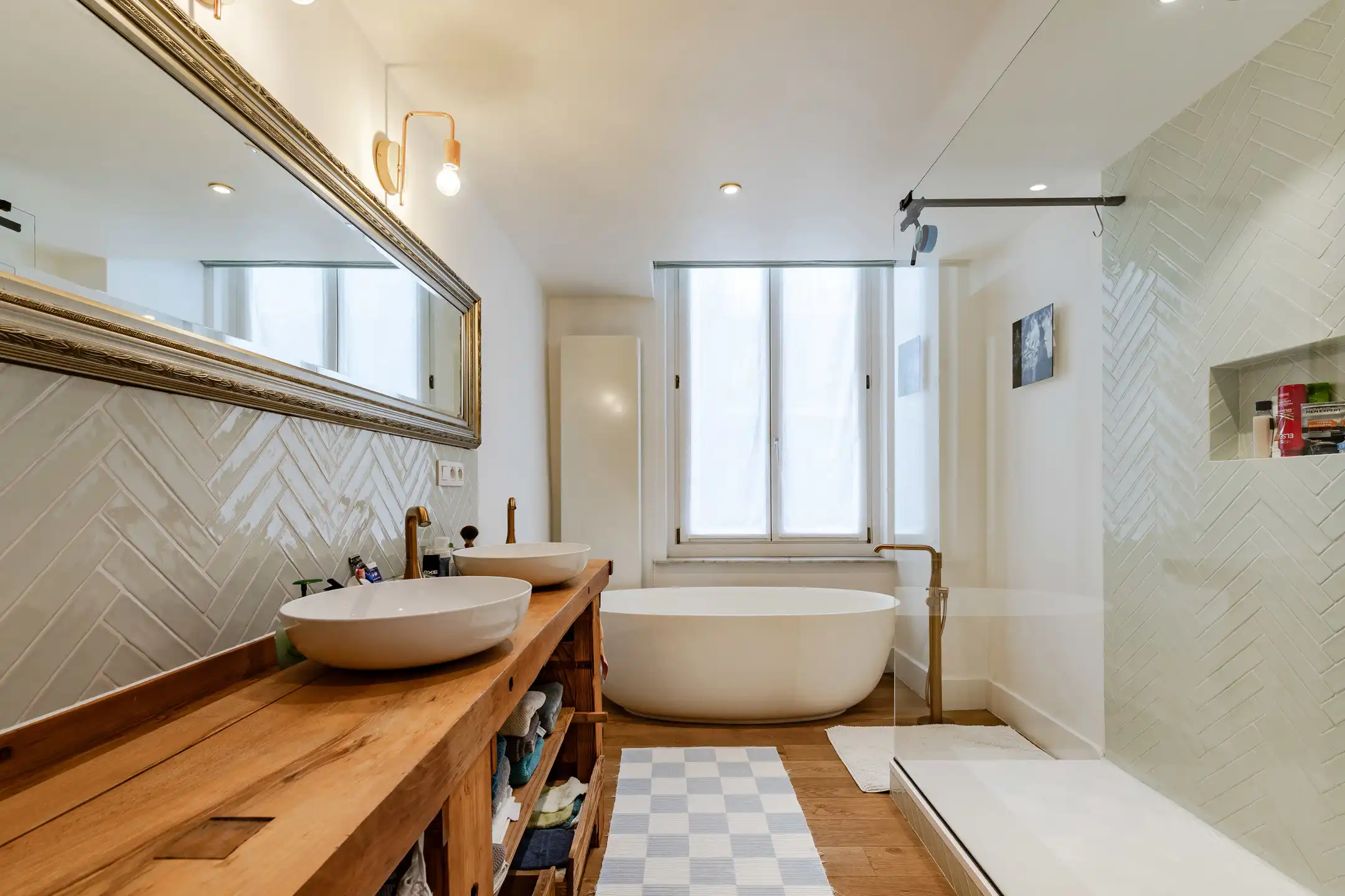 Herenhuis met uitzonderlijke volumes & verzorgde afwerking foto 13