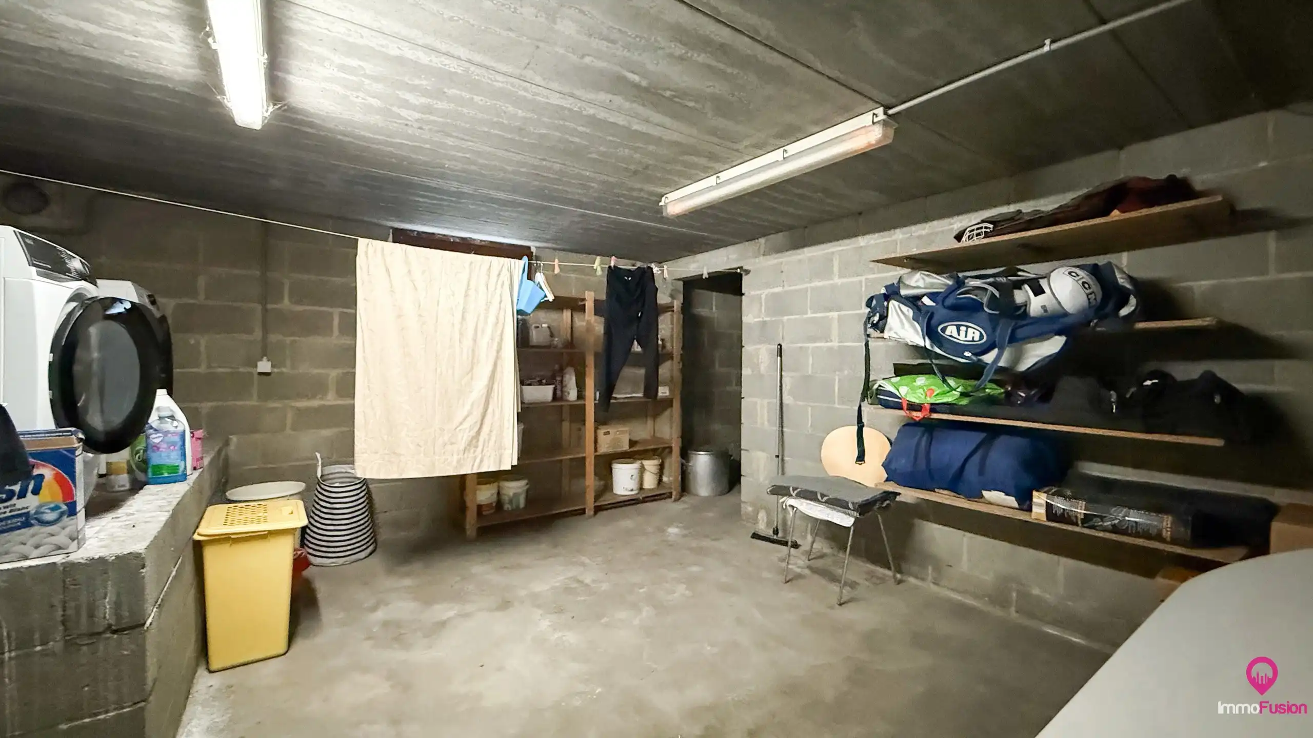 Prachtige landelijke woning met grote omheinde tuin en 3 slpk! foto 13