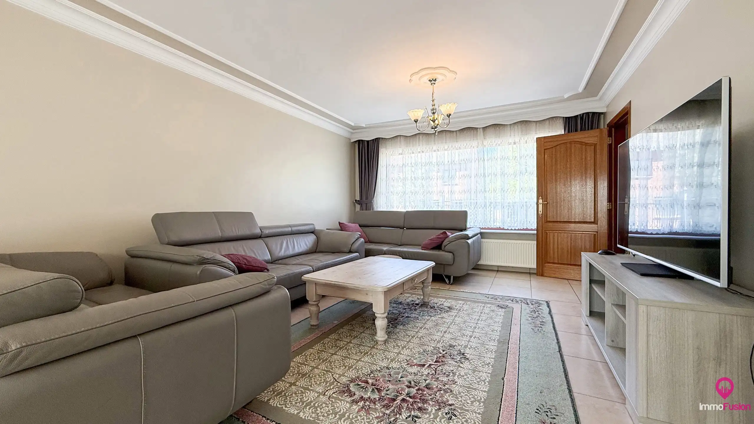 Instapklare bungalow met 5 slpks op toplocatie in Heusden! foto 7