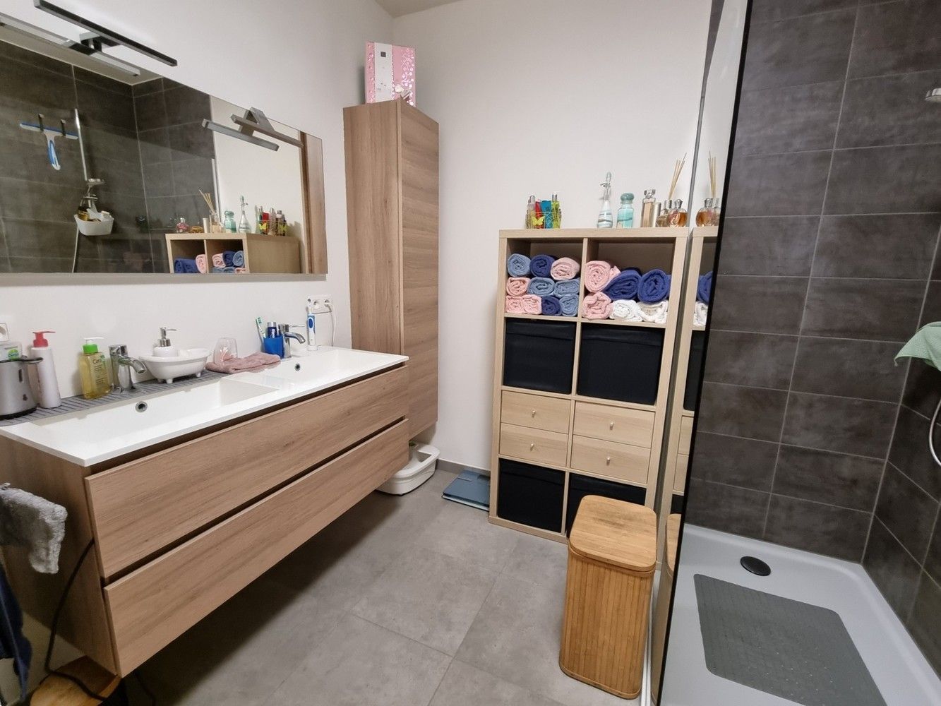 Prachtig energiezuinig appartement (93m² + 21m² terras) incl. autostaanplaats en kelderberging! foto 15
