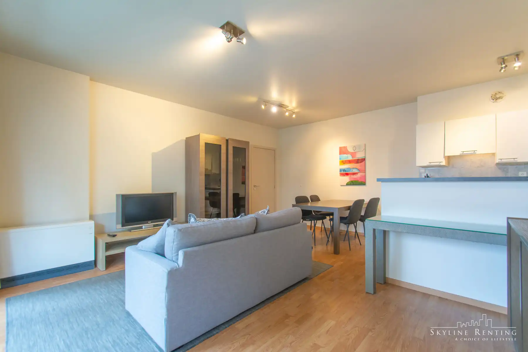Prachtig gemeubeld appartement met 2 KAMERS + 2 badkamers foto 4